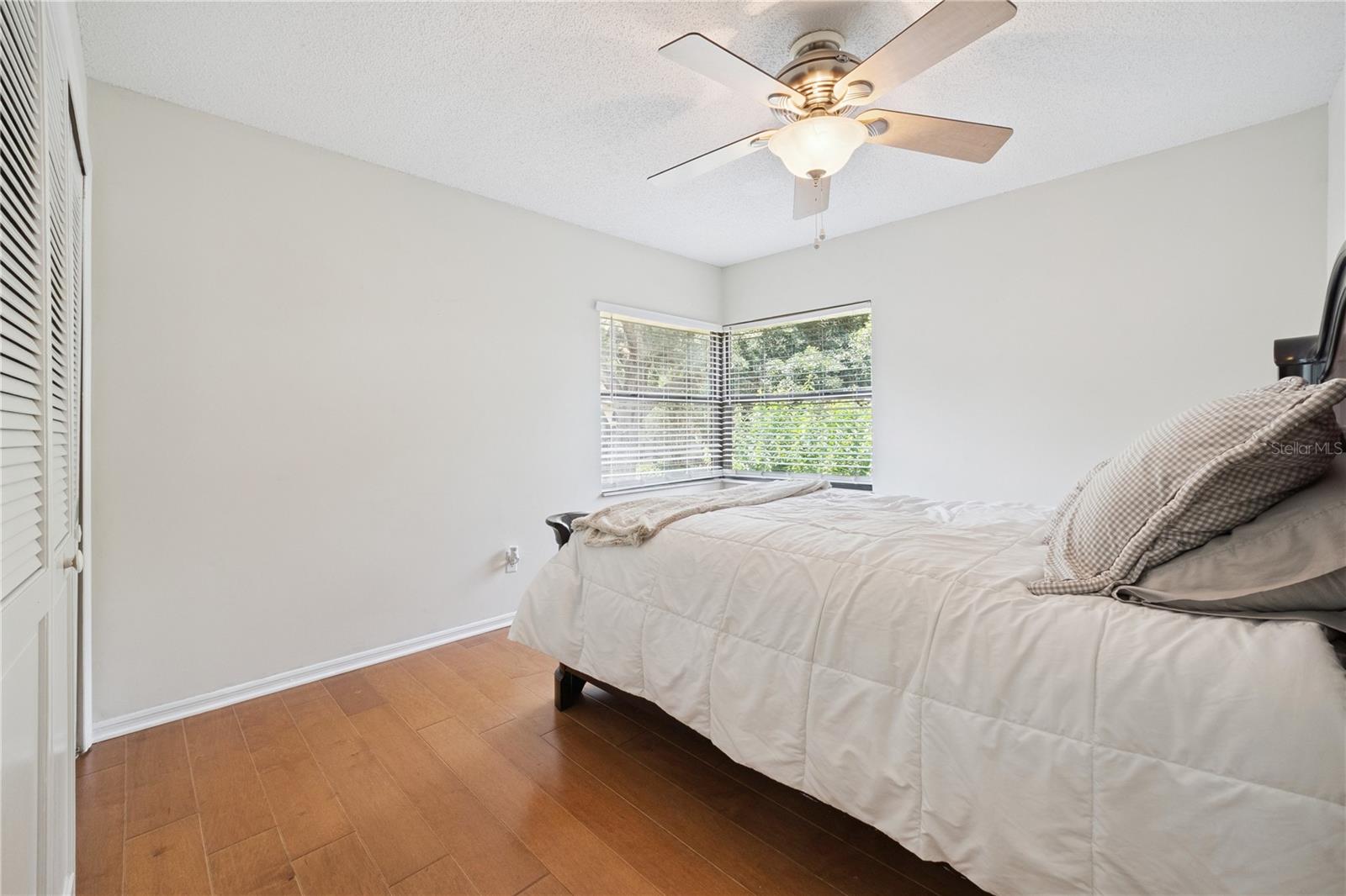 LAKE PINELOCH VILLAGE CONDO 04 - Residential