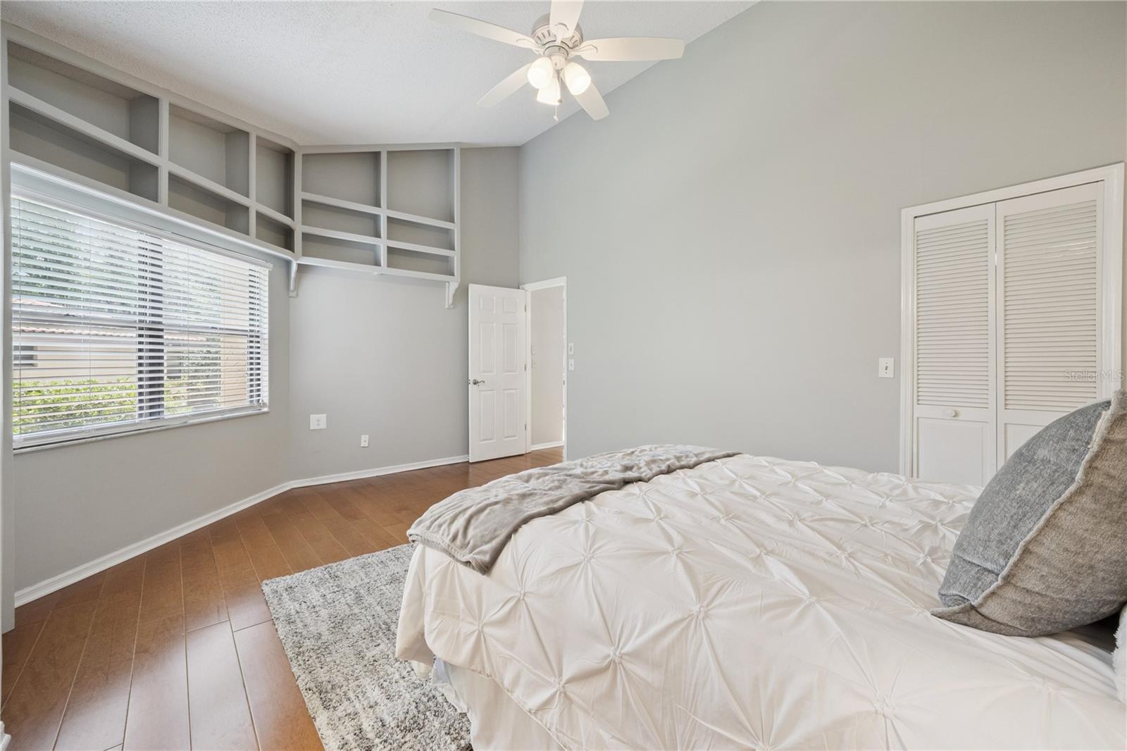 LAKE PINELOCH VILLAGE CONDO 04 - Residential