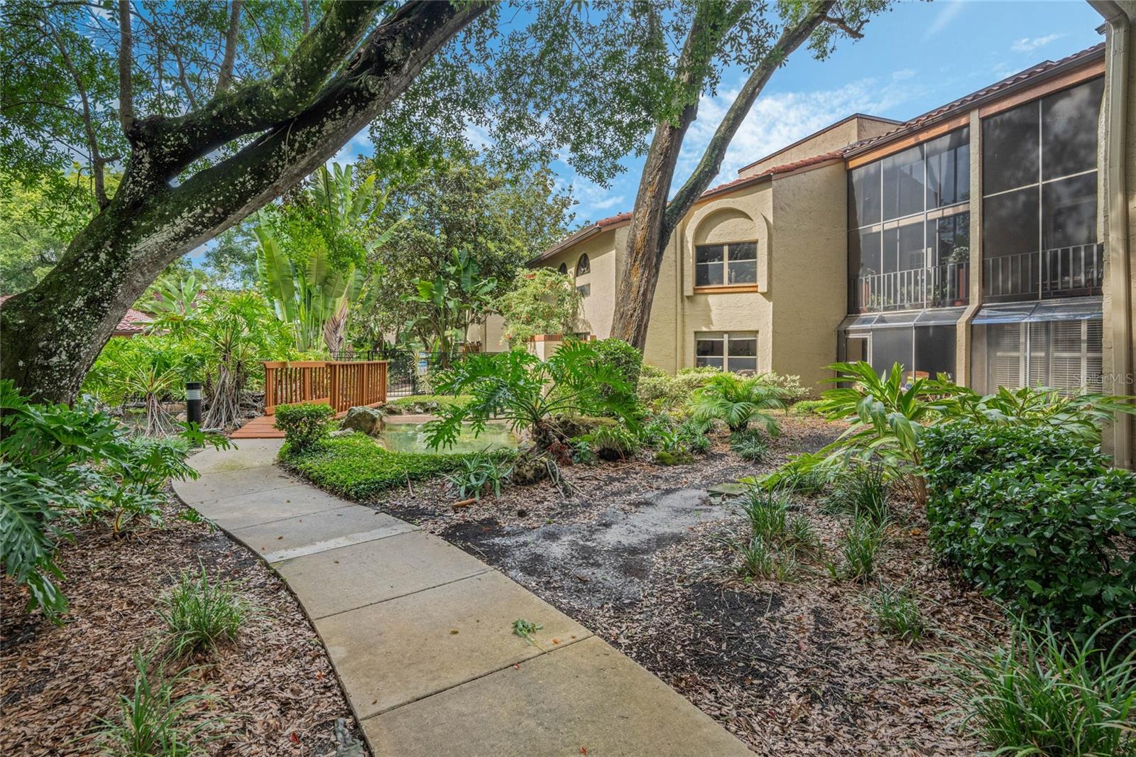 LAKE PINELOCH VILLAGE CONDO 04 - Residential