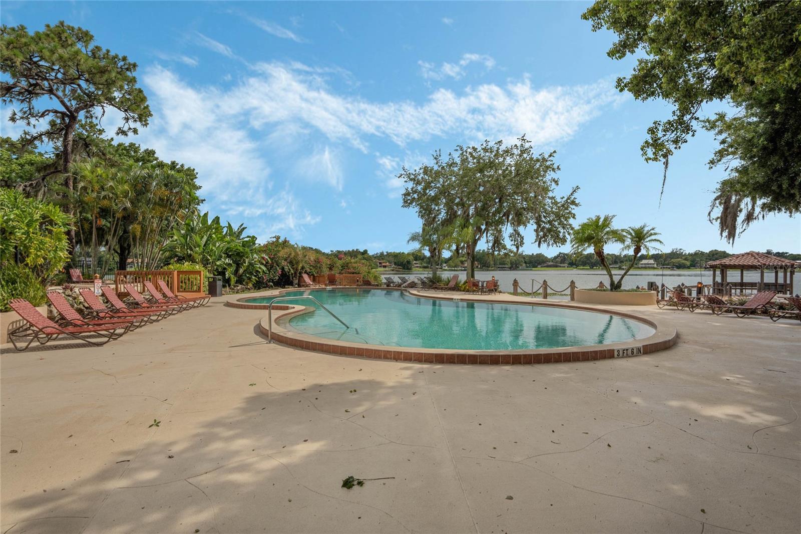 LAKE PINELOCH VILLAGE CONDO 04 - Residential