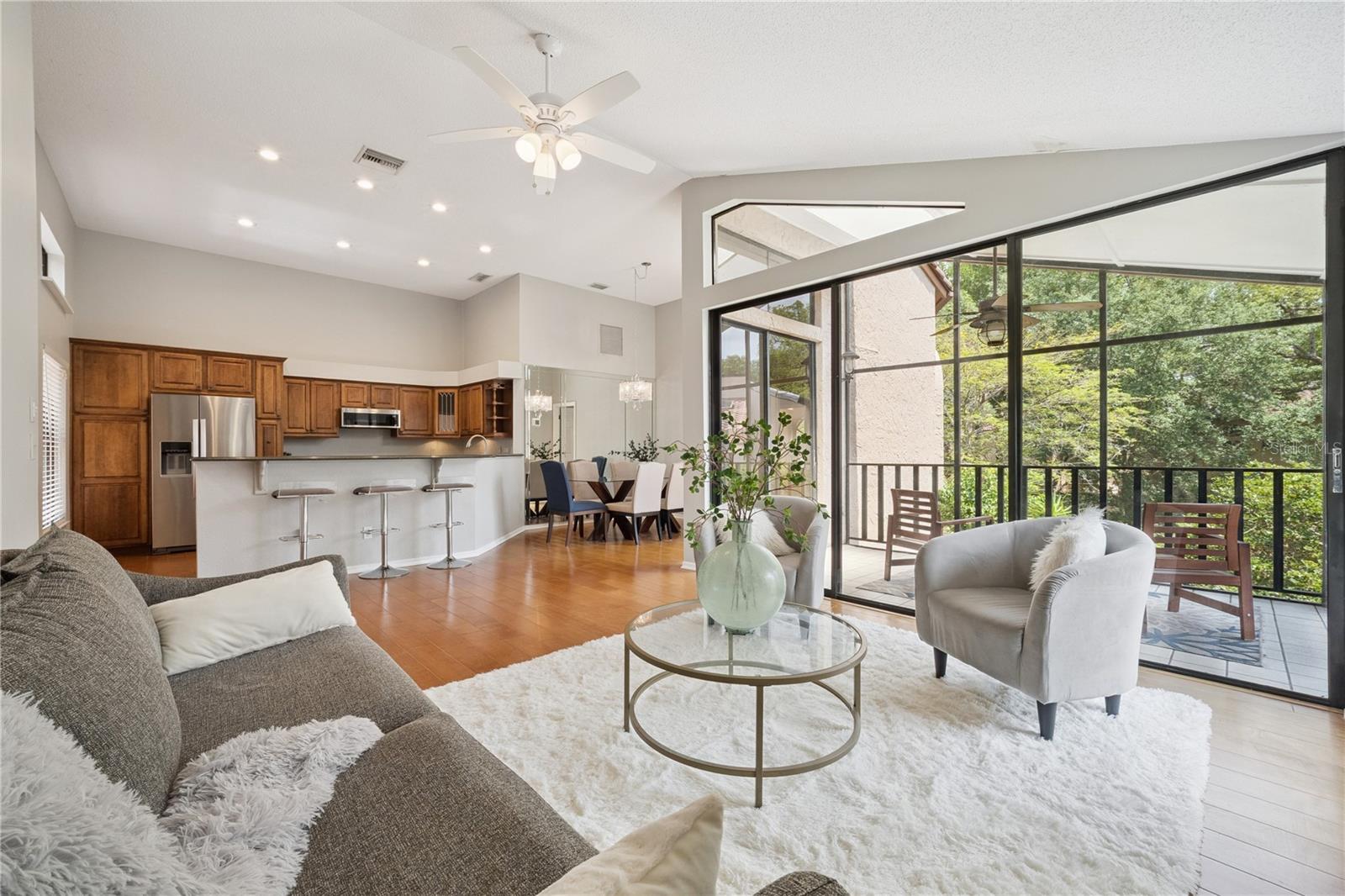LAKE PINELOCH VILLAGE CONDO 04 - Residential