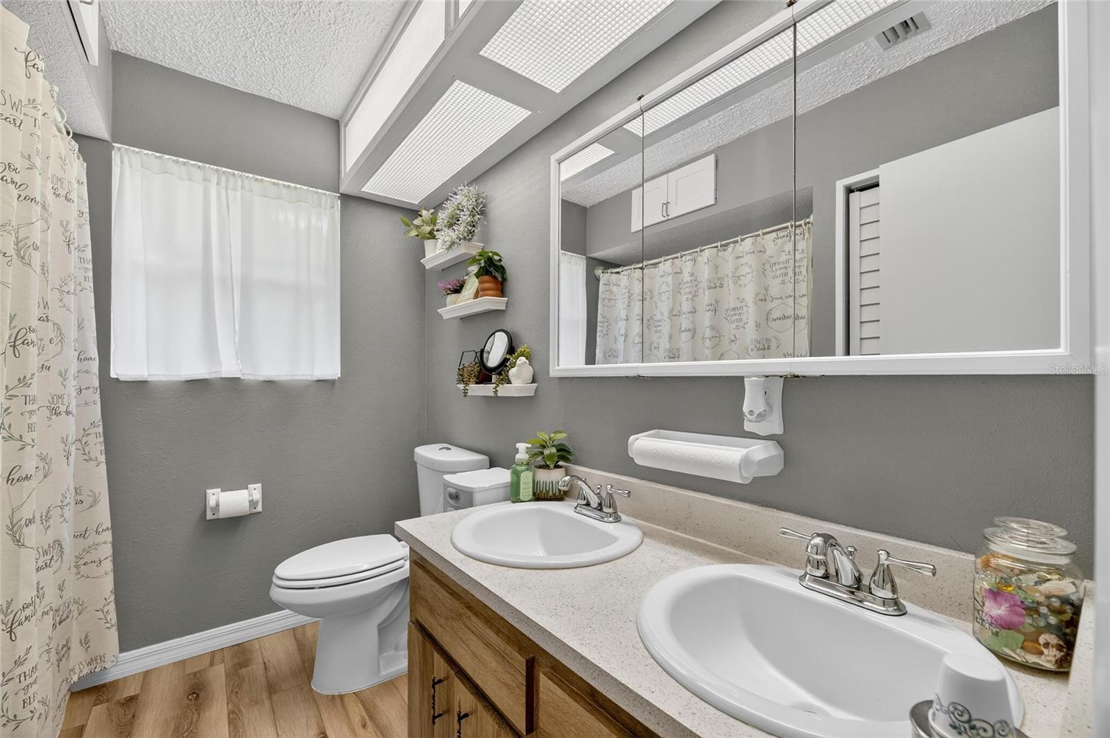 WENDEL WOOD - Residential