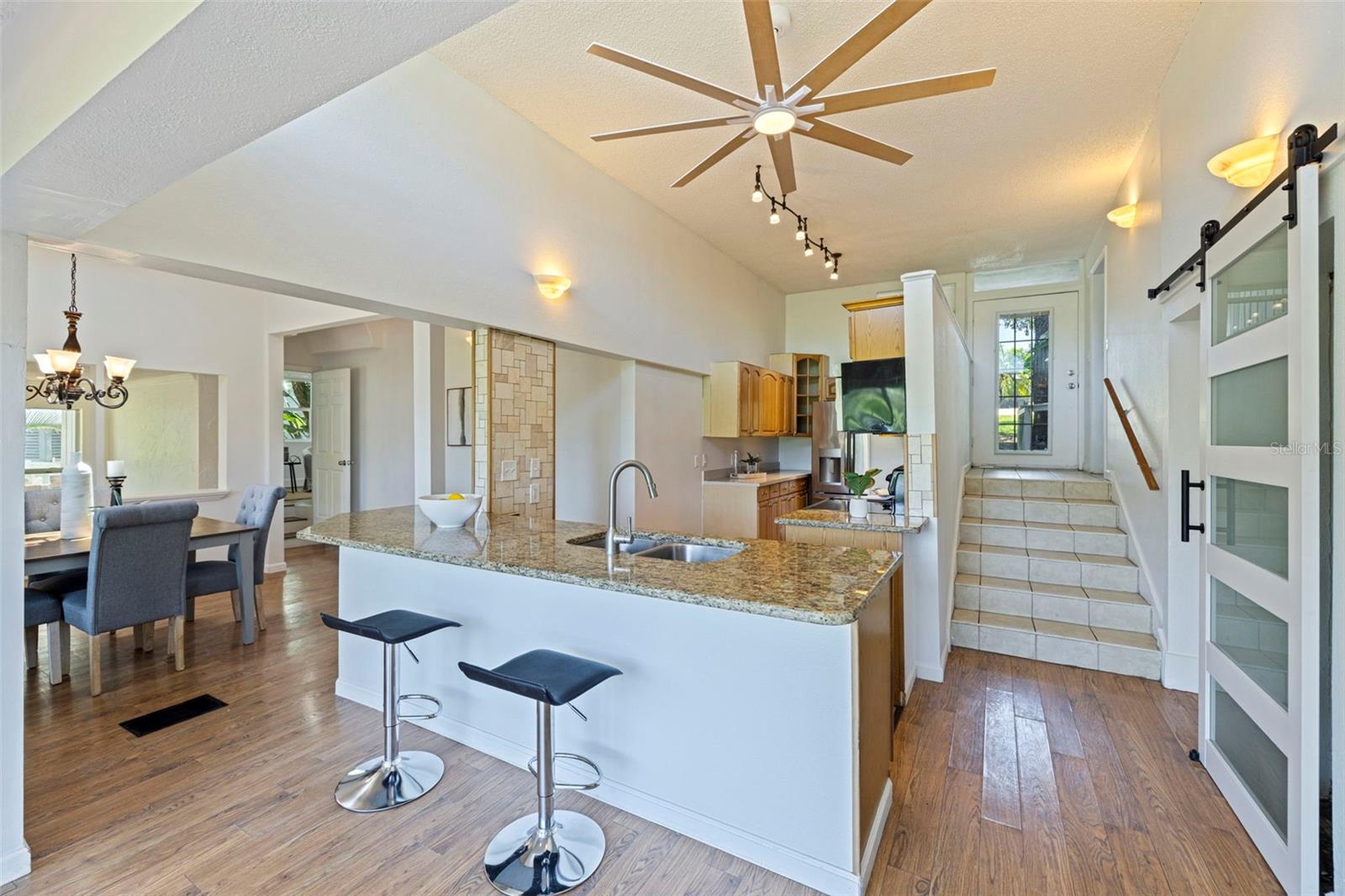 SUNSET HIGHLANDS - Residential