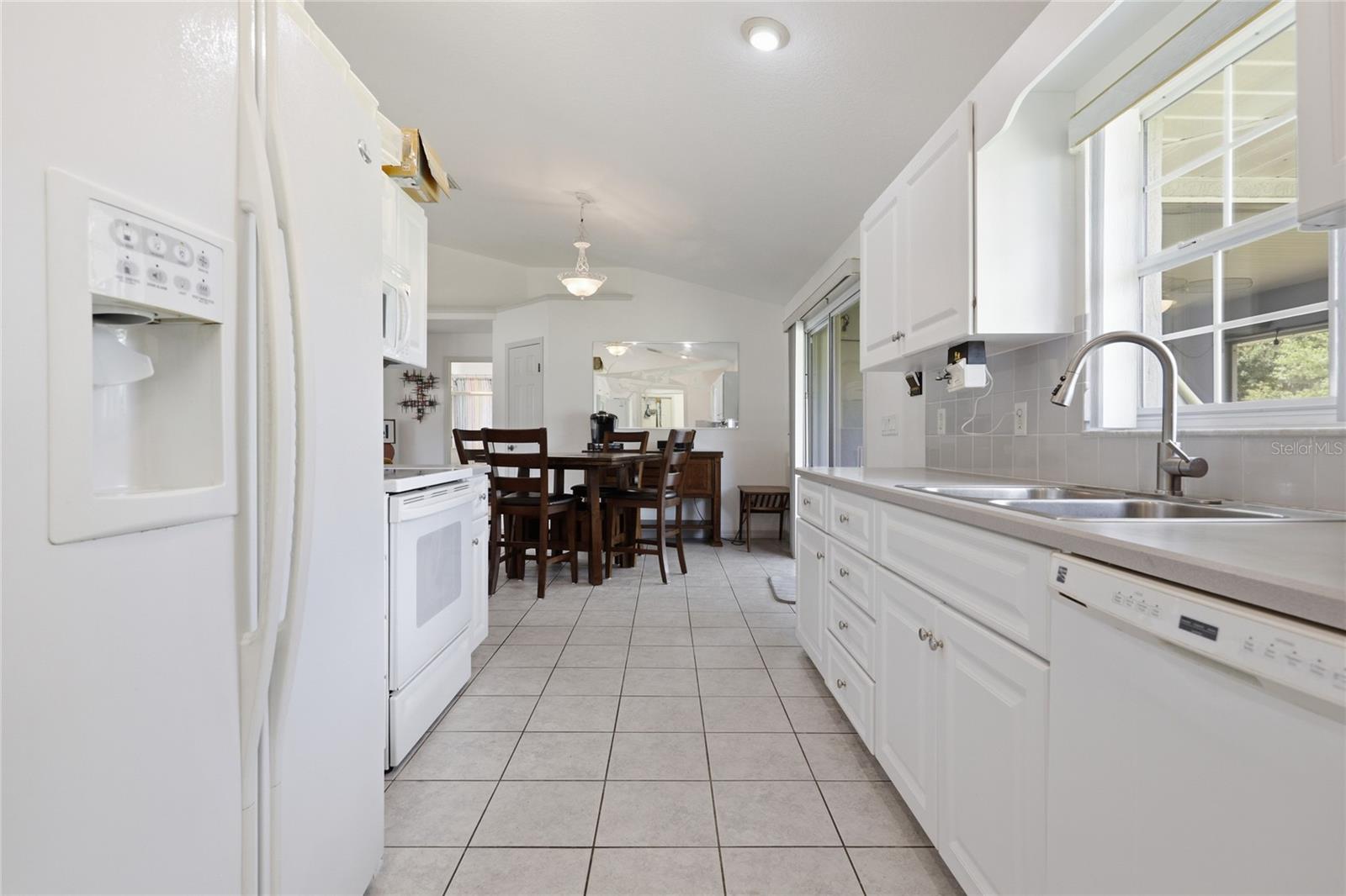 EDGEWATER ESTATES - Residential