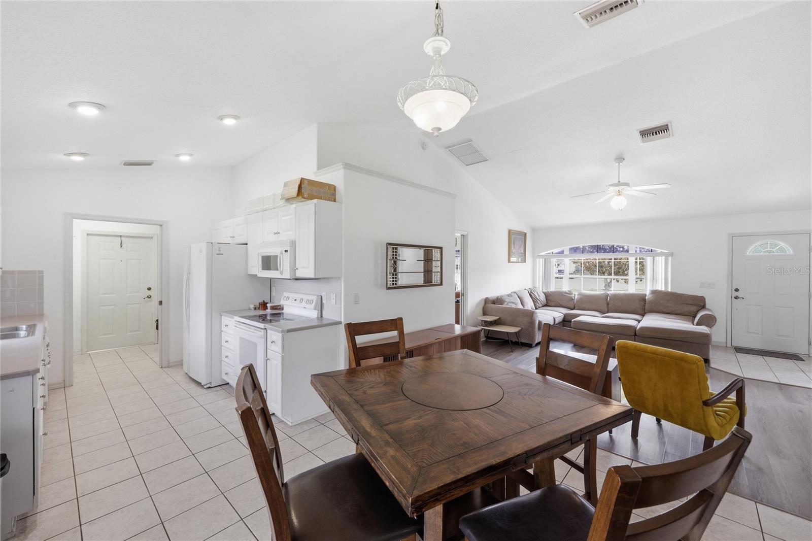 EDGEWATER ESTATES - Residential