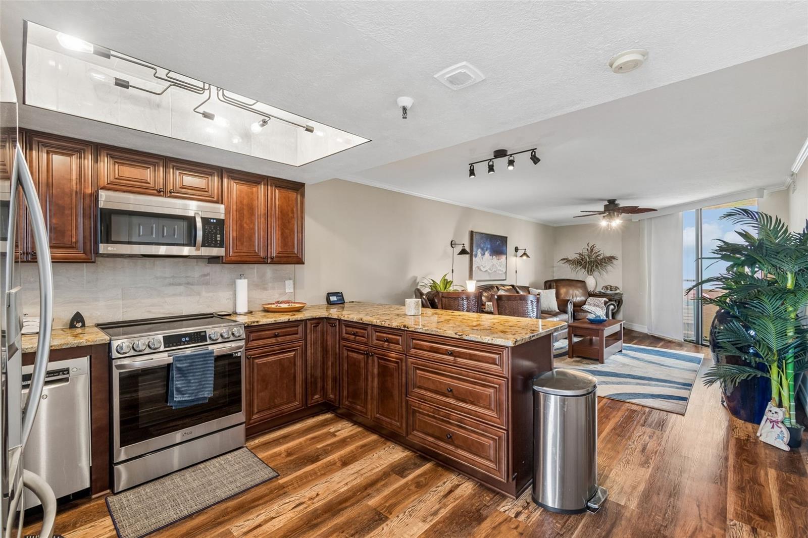 GULF ISLAND BEACH TENNIS - Residential