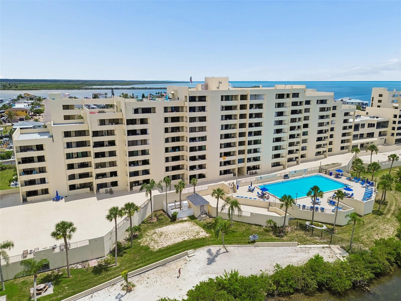 GULF ISLAND BEACH TENNIS - Residential