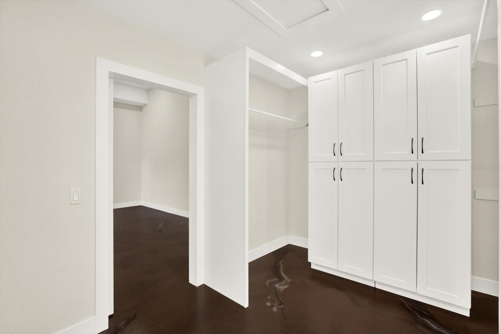 RIDGE MANOR ESTATE - Residential
