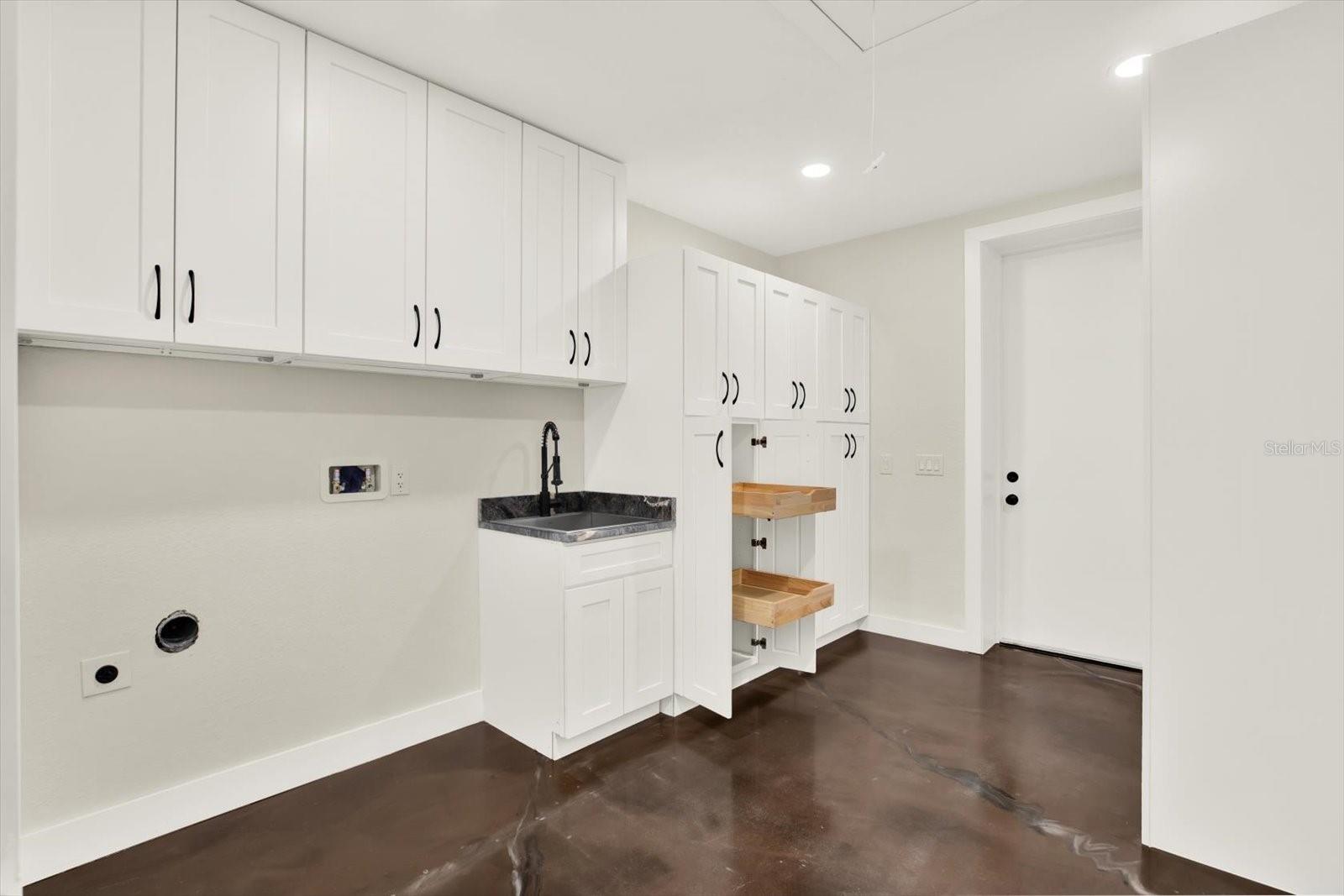 RIDGE MANOR ESTATE - Residential