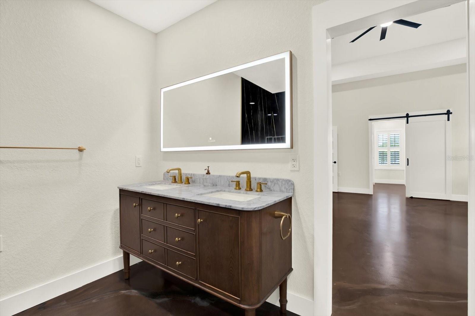 RIDGE MANOR ESTATE - Residential