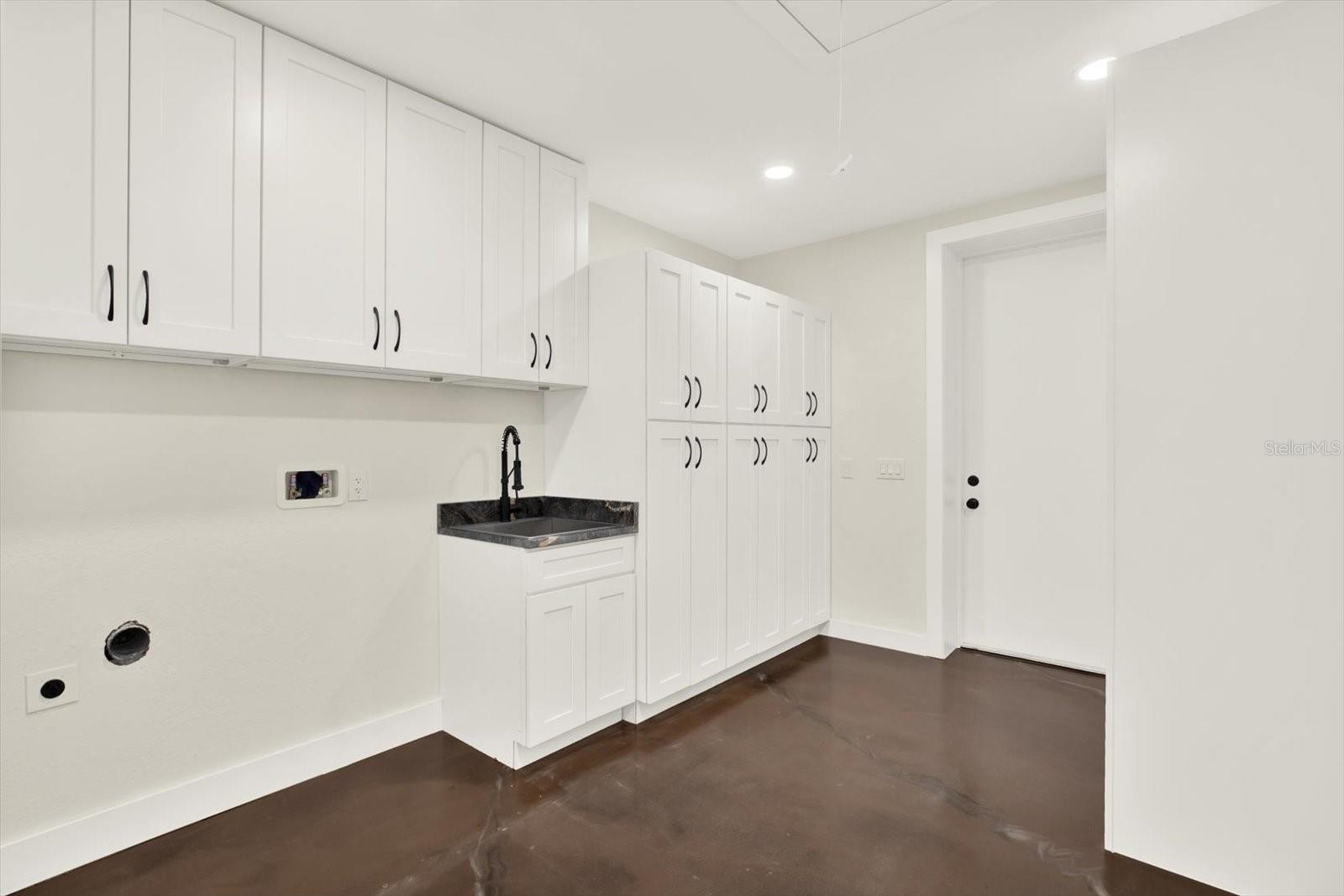 RIDGE MANOR ESTATE - Residential