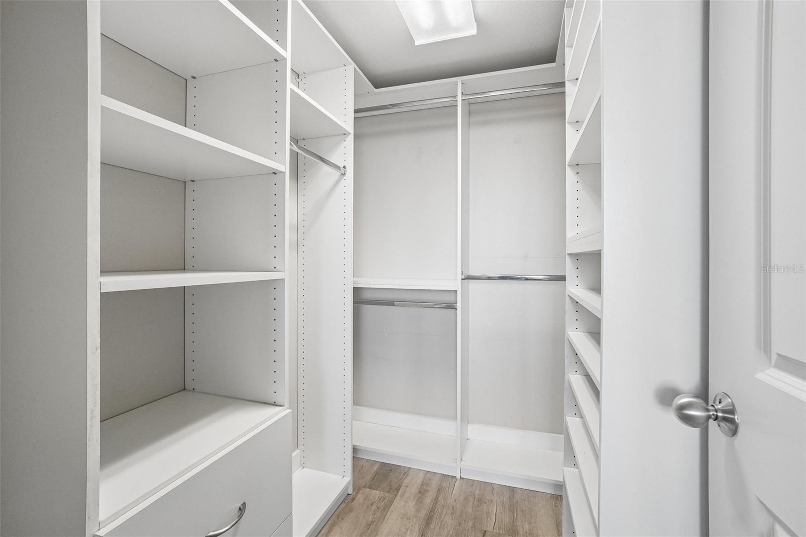 ISLAND WAY TOWERS CONDO - Residential