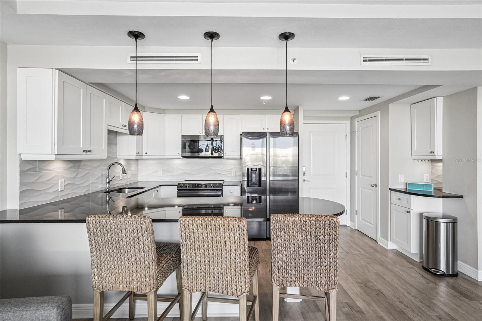 ISLAND WAY TOWERS CONDO - Residential