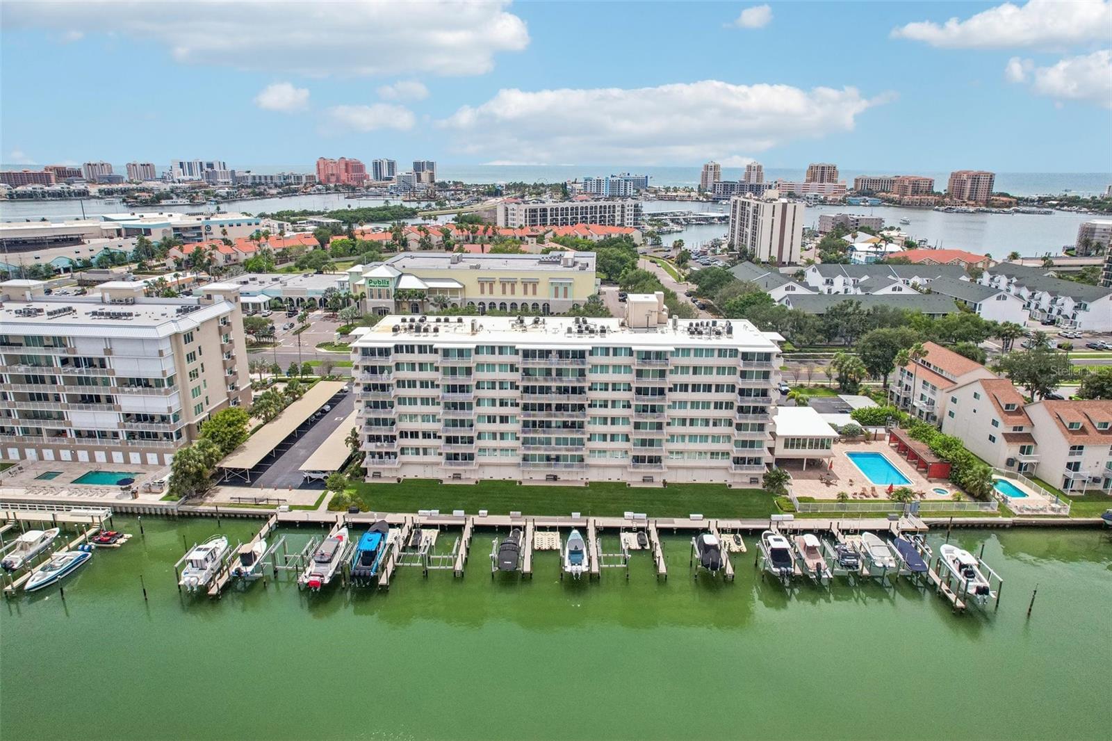 ISLAND WAY TOWERS CONDO - Residential