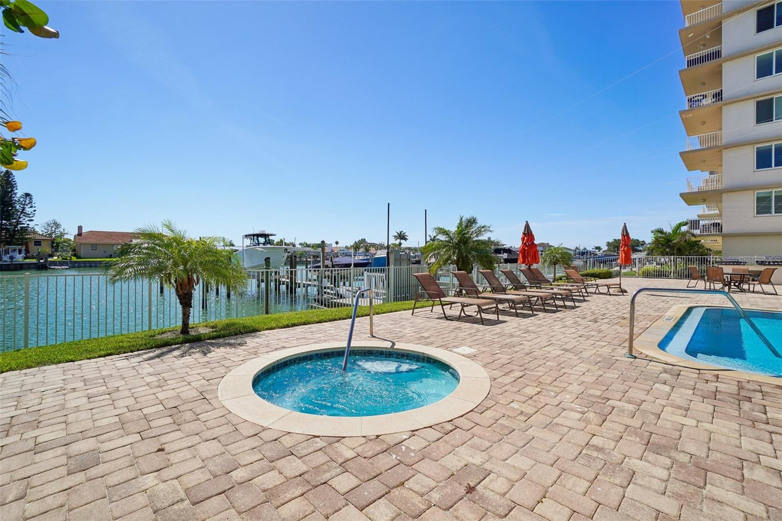ISLAND WAY TOWERS CONDO - Residential