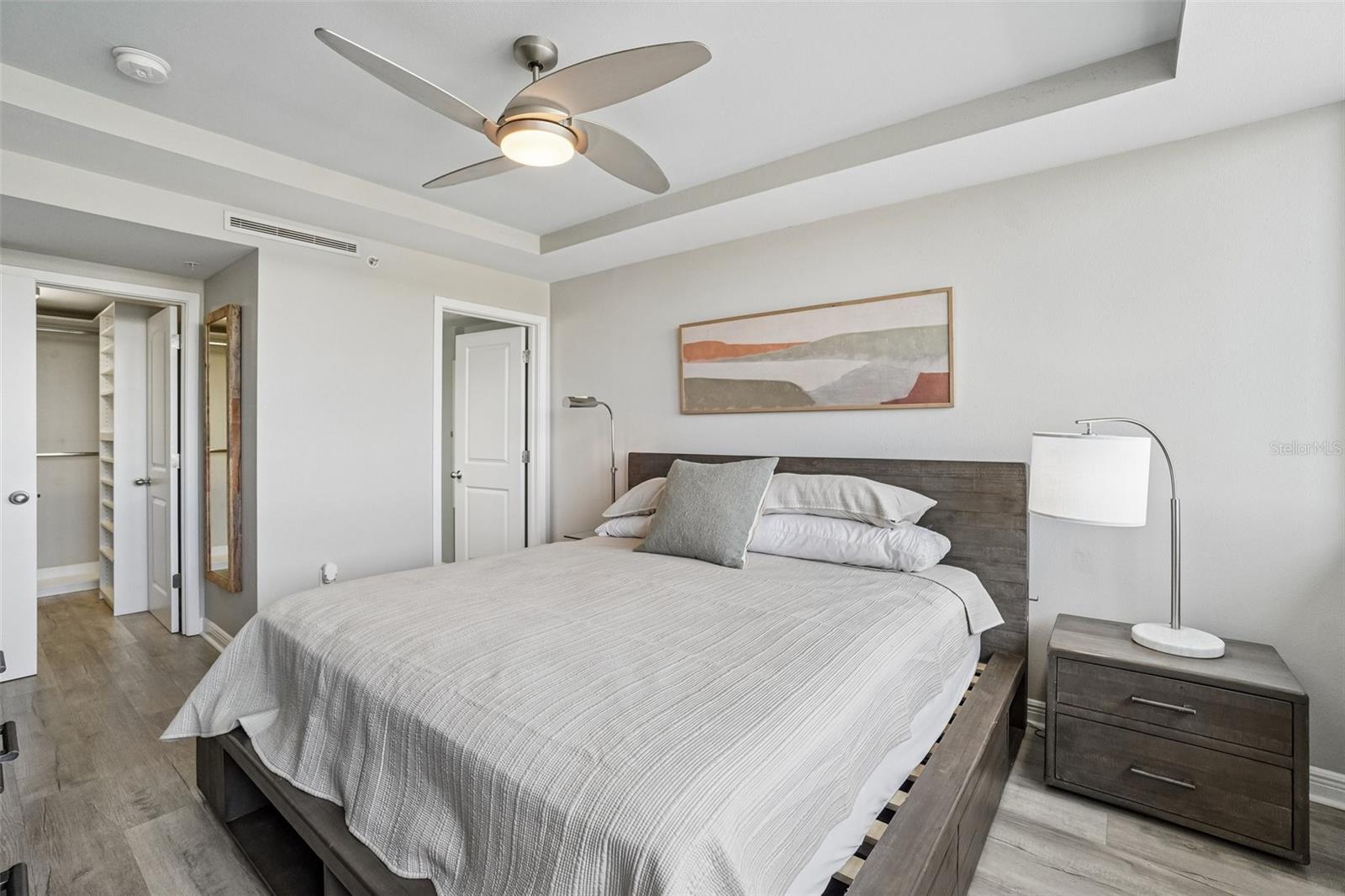 ISLAND WAY TOWERS CONDO - Residential