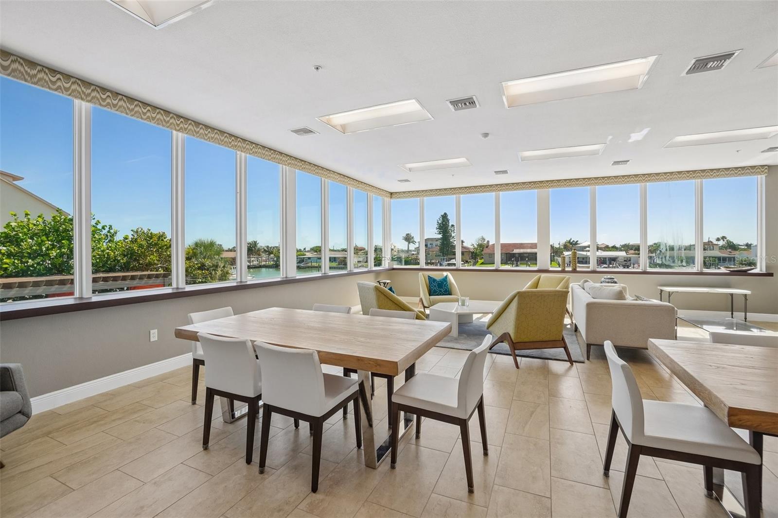 ISLAND WAY TOWERS CONDO - Residential
