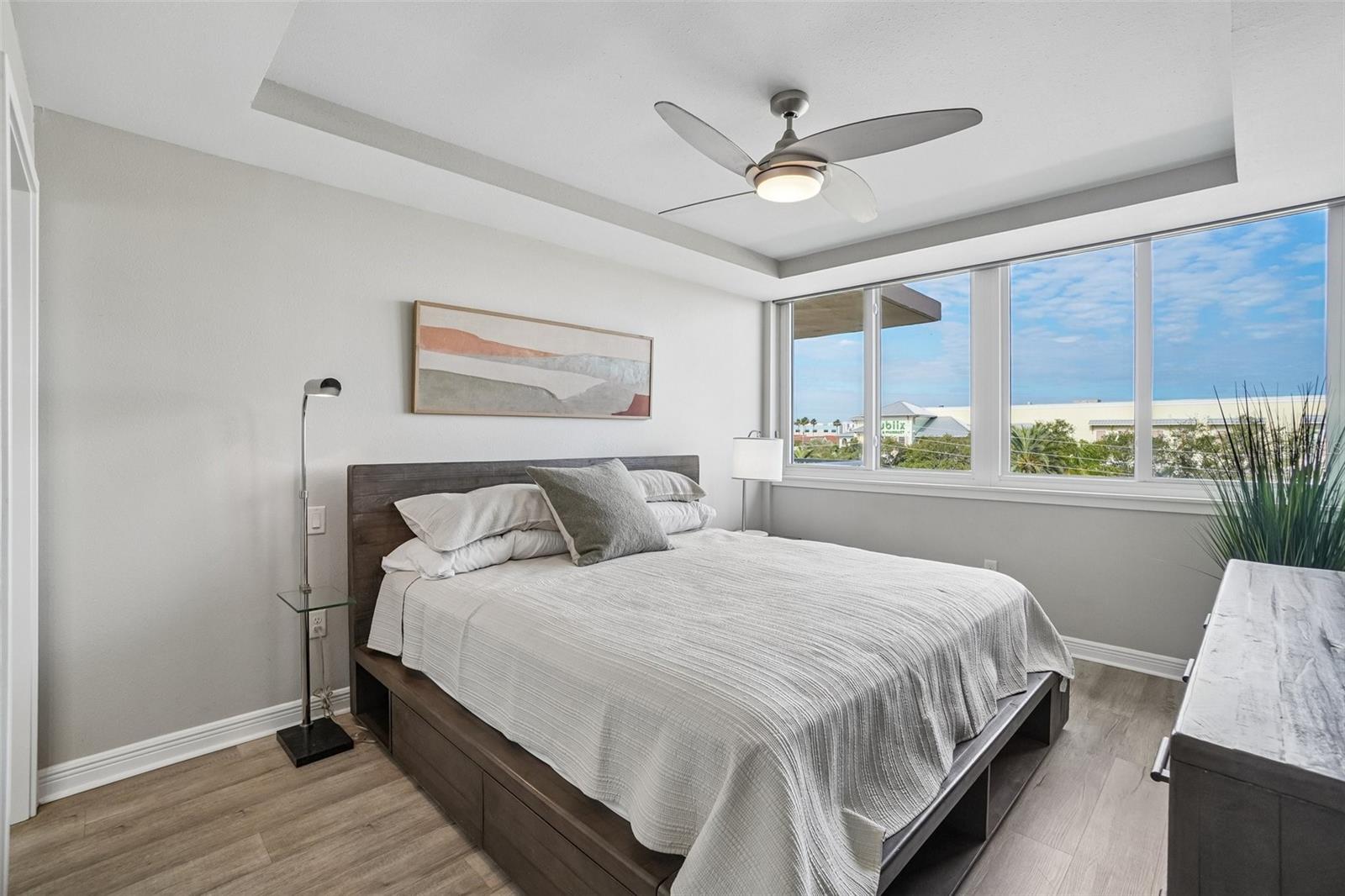 ISLAND WAY TOWERS CONDO - Residential