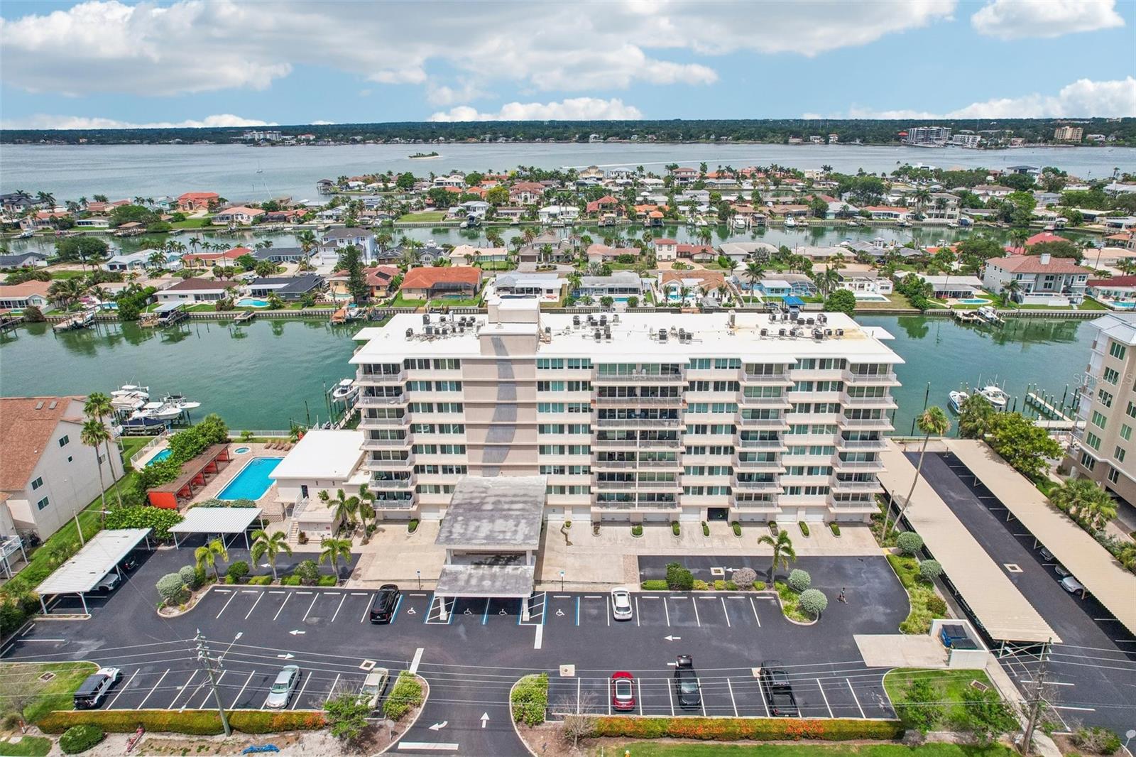 ISLAND WAY TOWERS CONDO - Residential