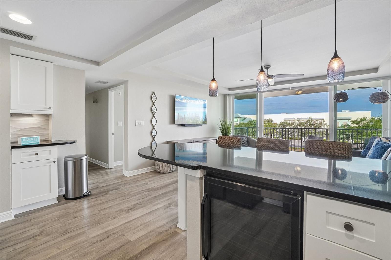 ISLAND WAY TOWERS CONDO - Residential