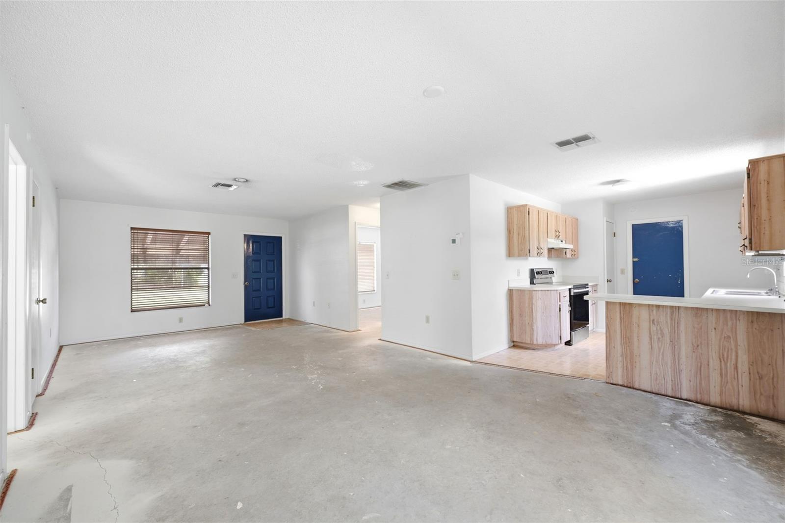 SPRING HILL - Residential