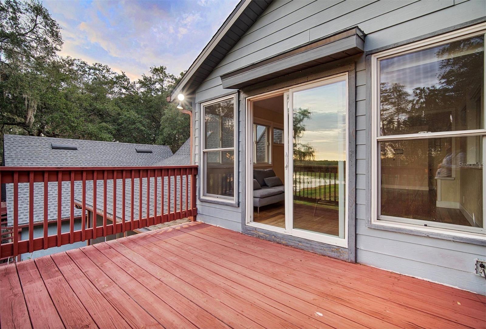 PINE OAKS - Residential