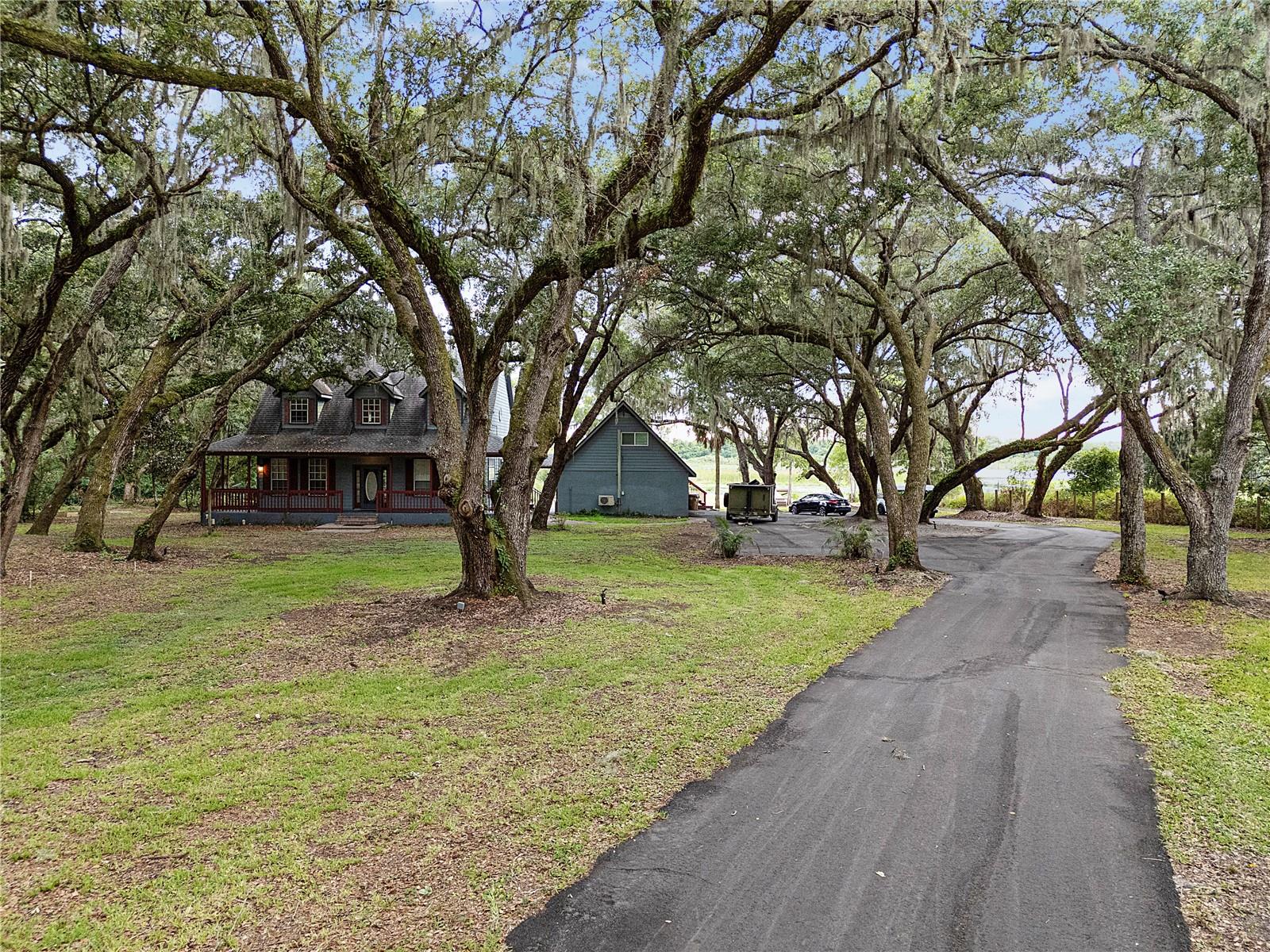 PINE OAKS - Residential
