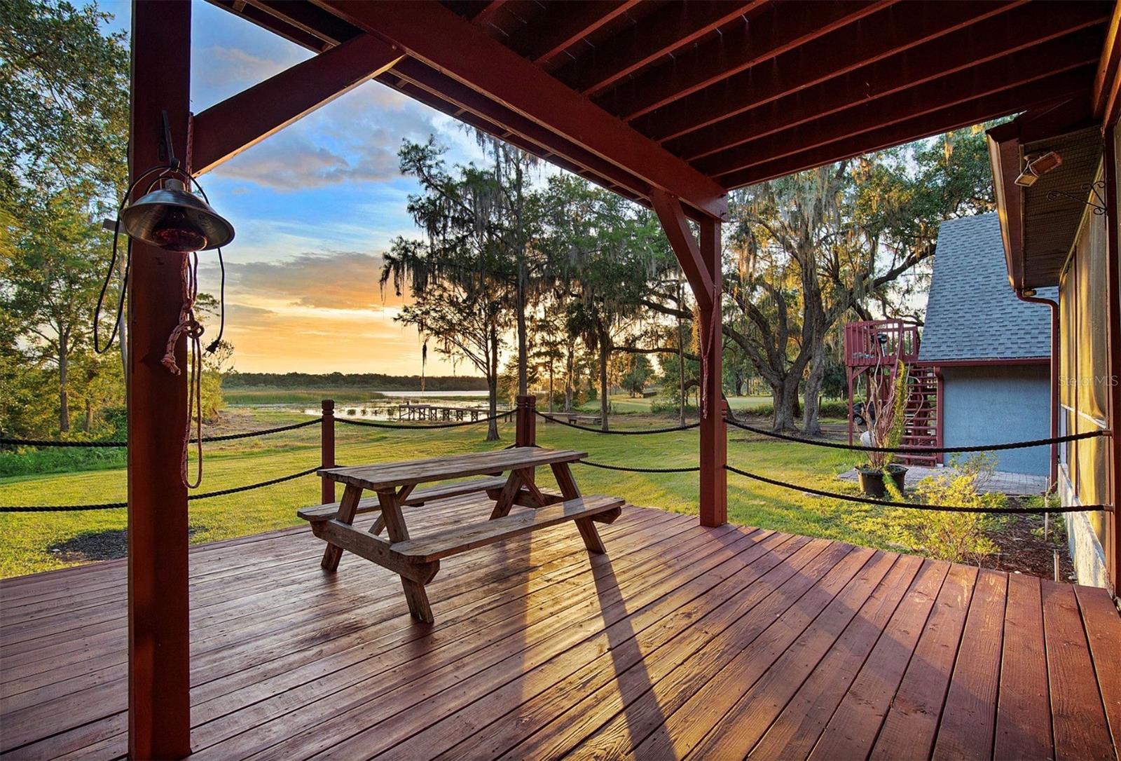 PINE OAKS - Residential