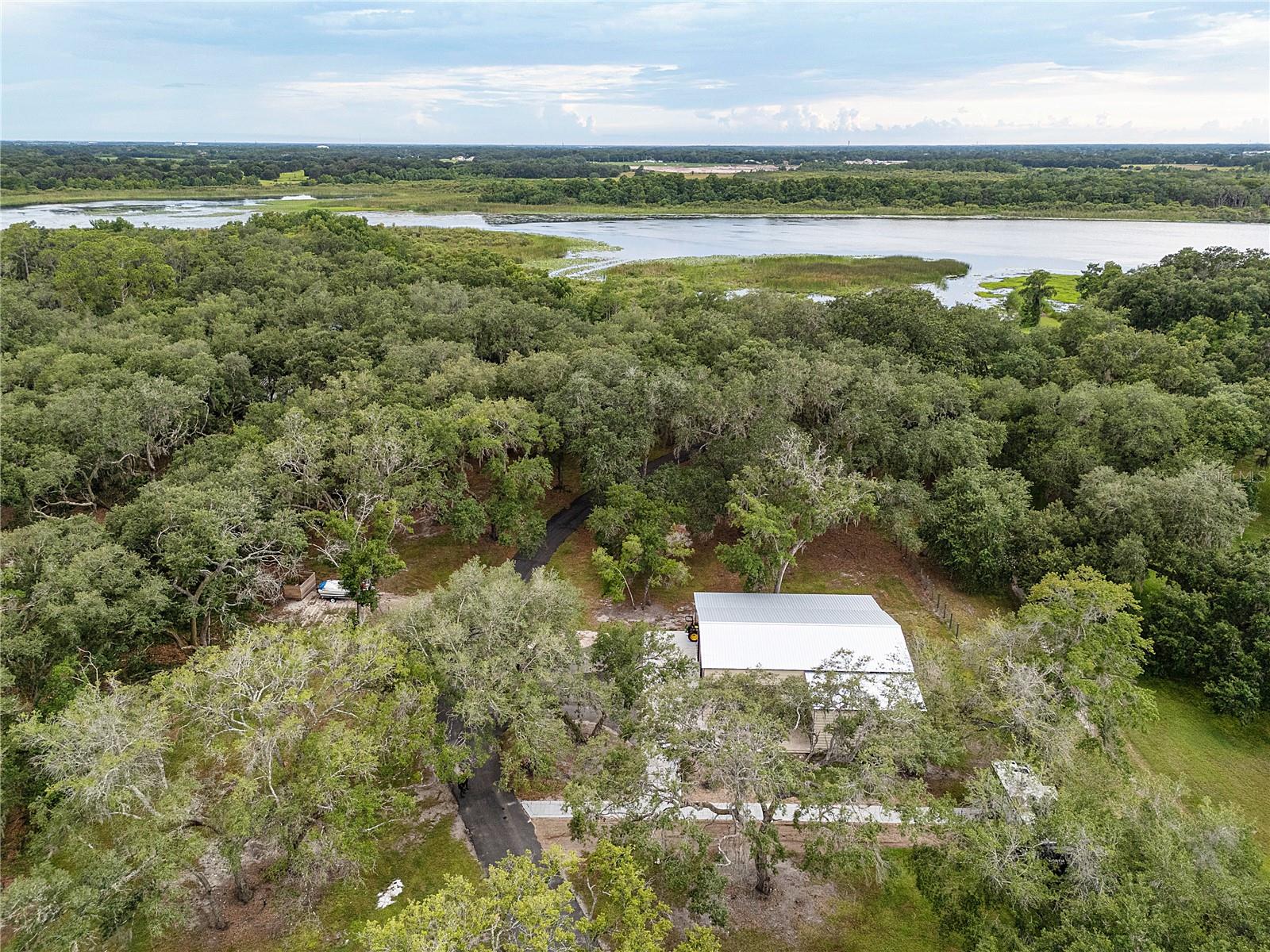 PINE OAKS - Residential