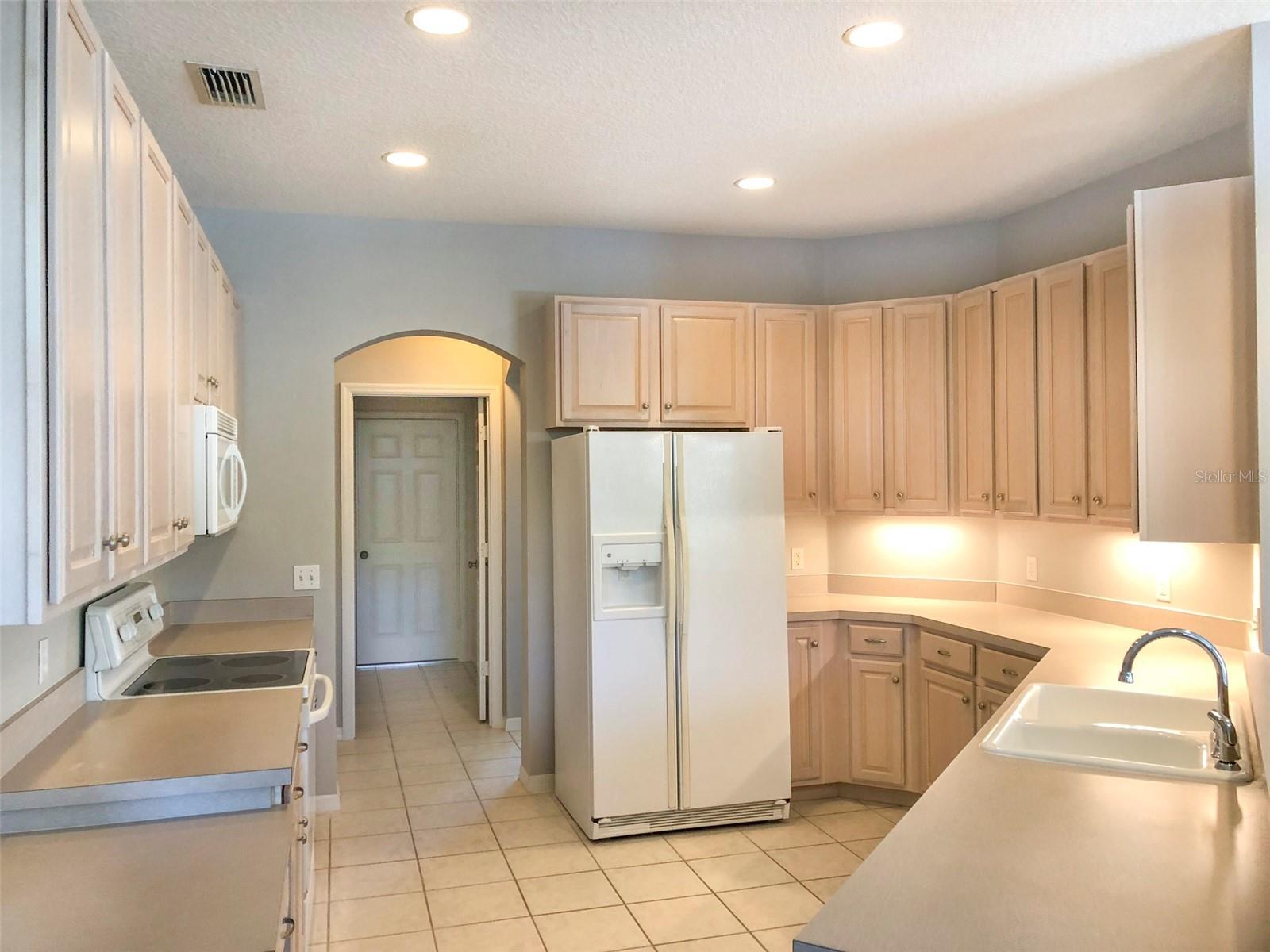 SUMMERFIELD VILLAGE SP C UN 1 - Residential Lease