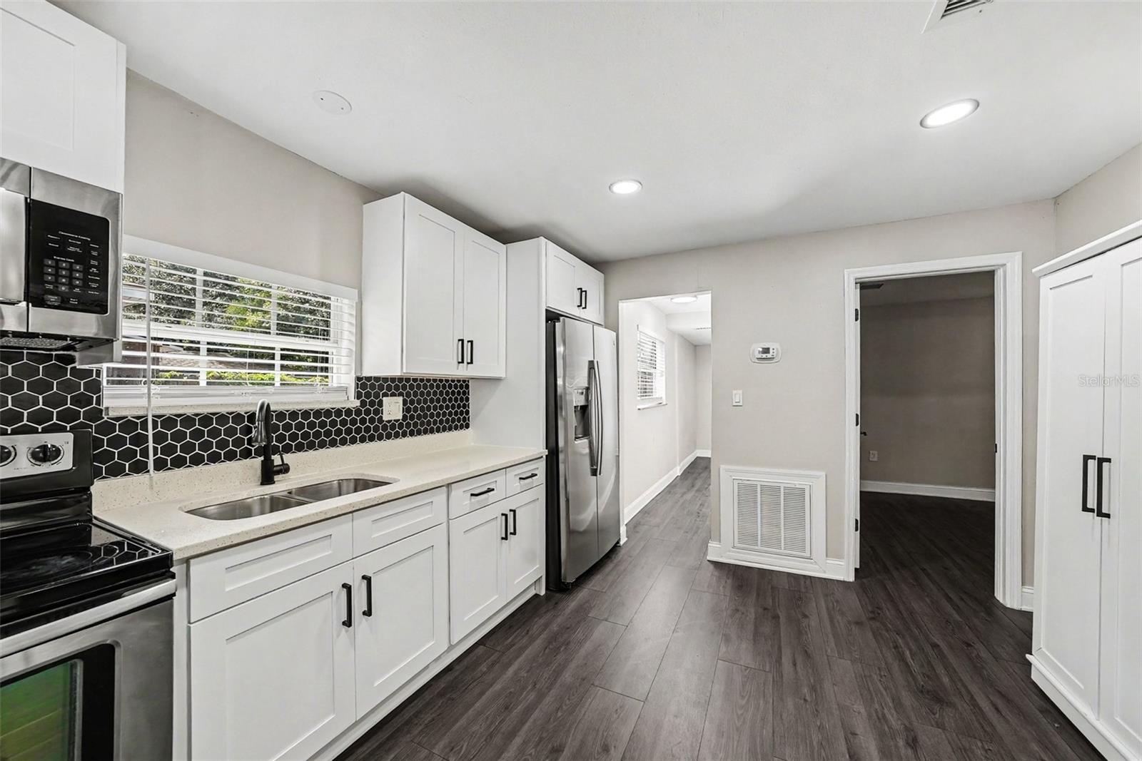 NEBRASKA HEIGHTS - Residential