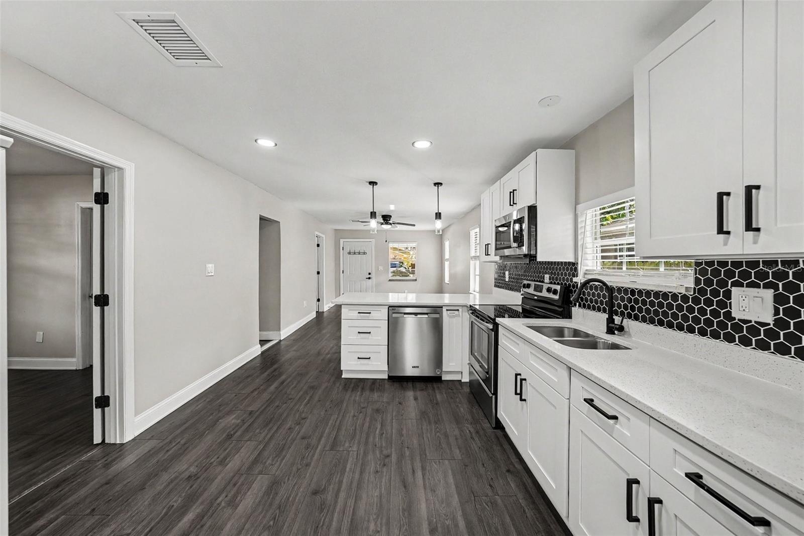 NEBRASKA HEIGHTS - Residential