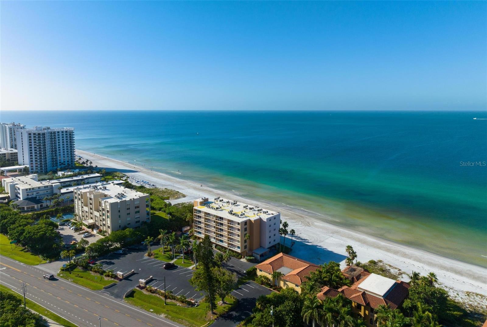 LONGBOAT BEACHCOMBER - Residential