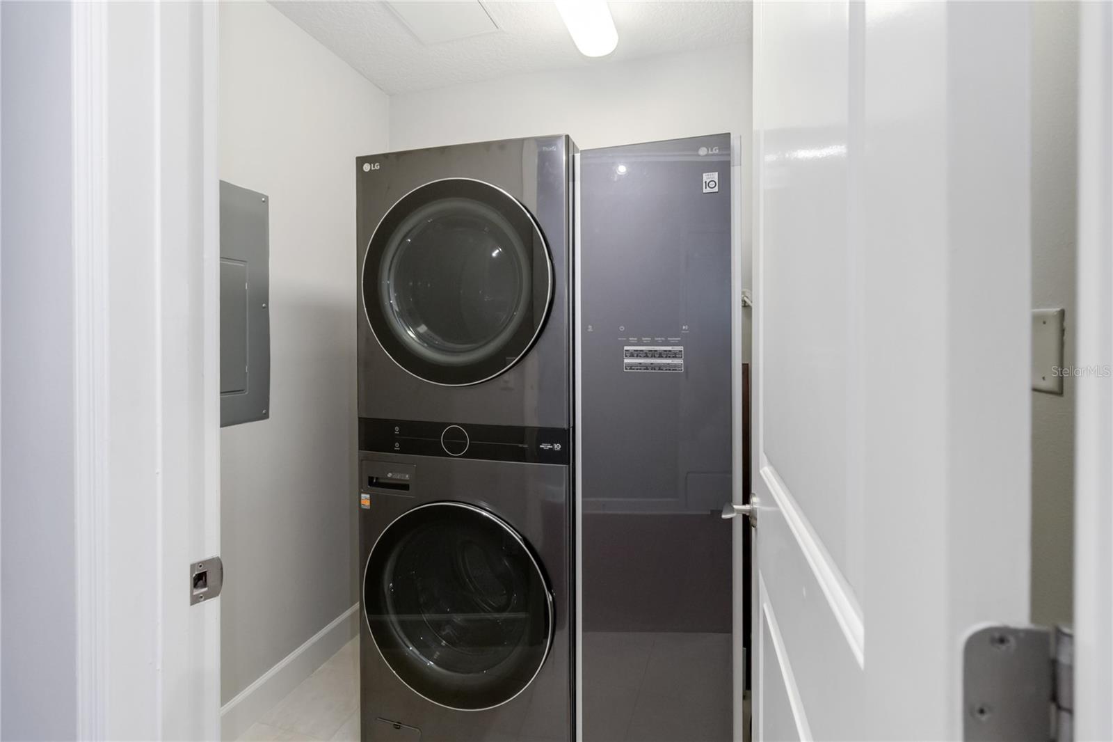 SANCTUARY DOWNTOWN CONDO - Residential