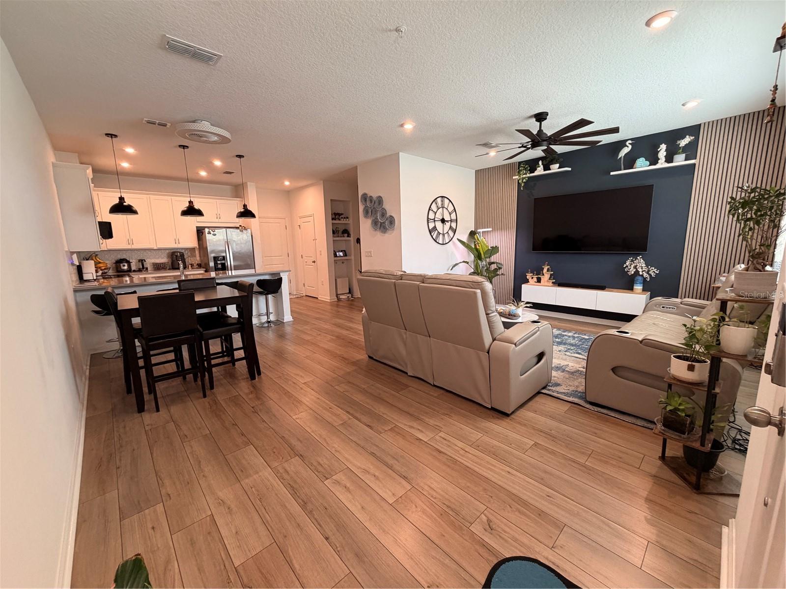 STARWOOD PH N-1C - Residential Lease