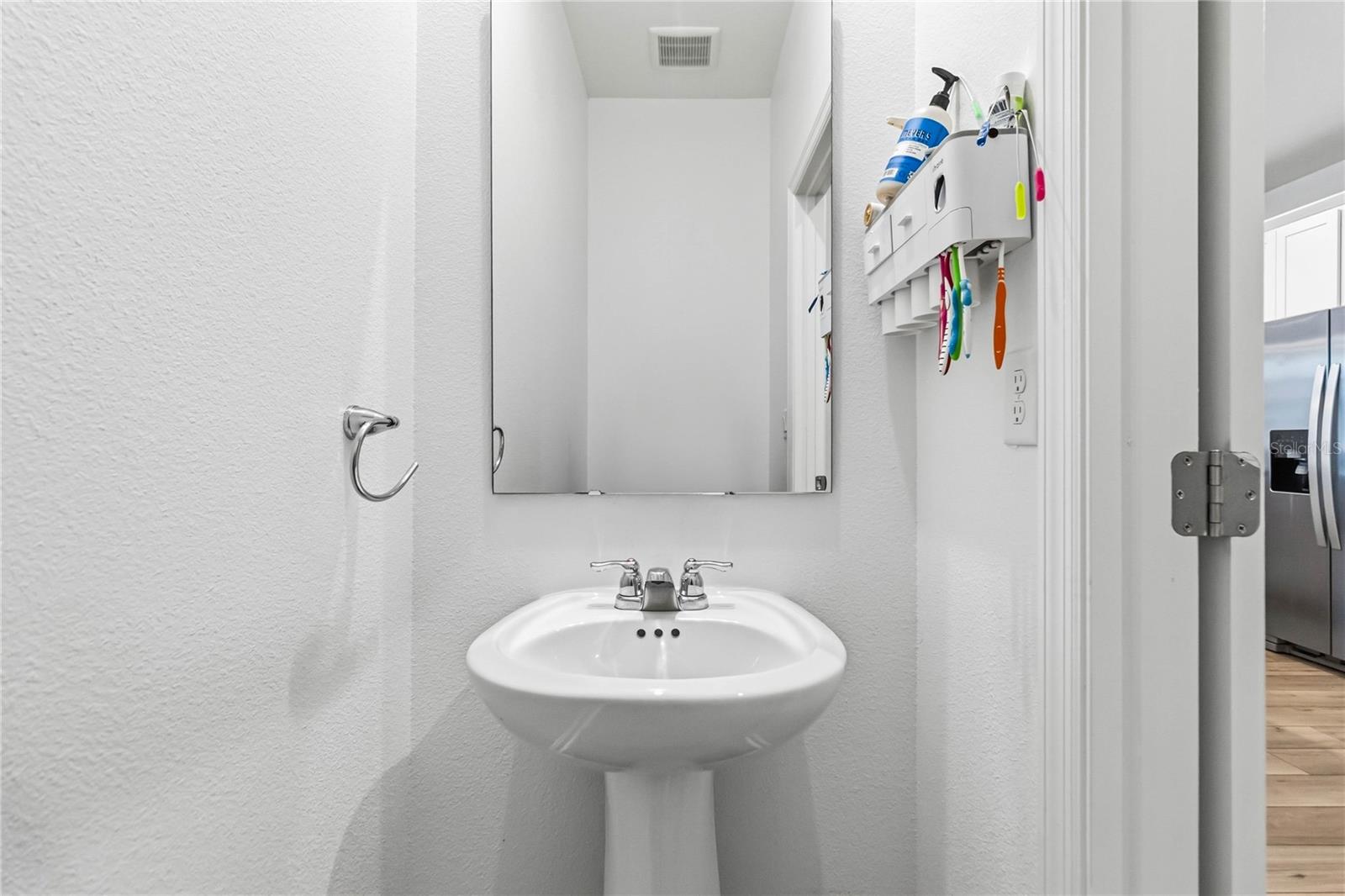 STARWOOD PH N-1C - Residential Lease
