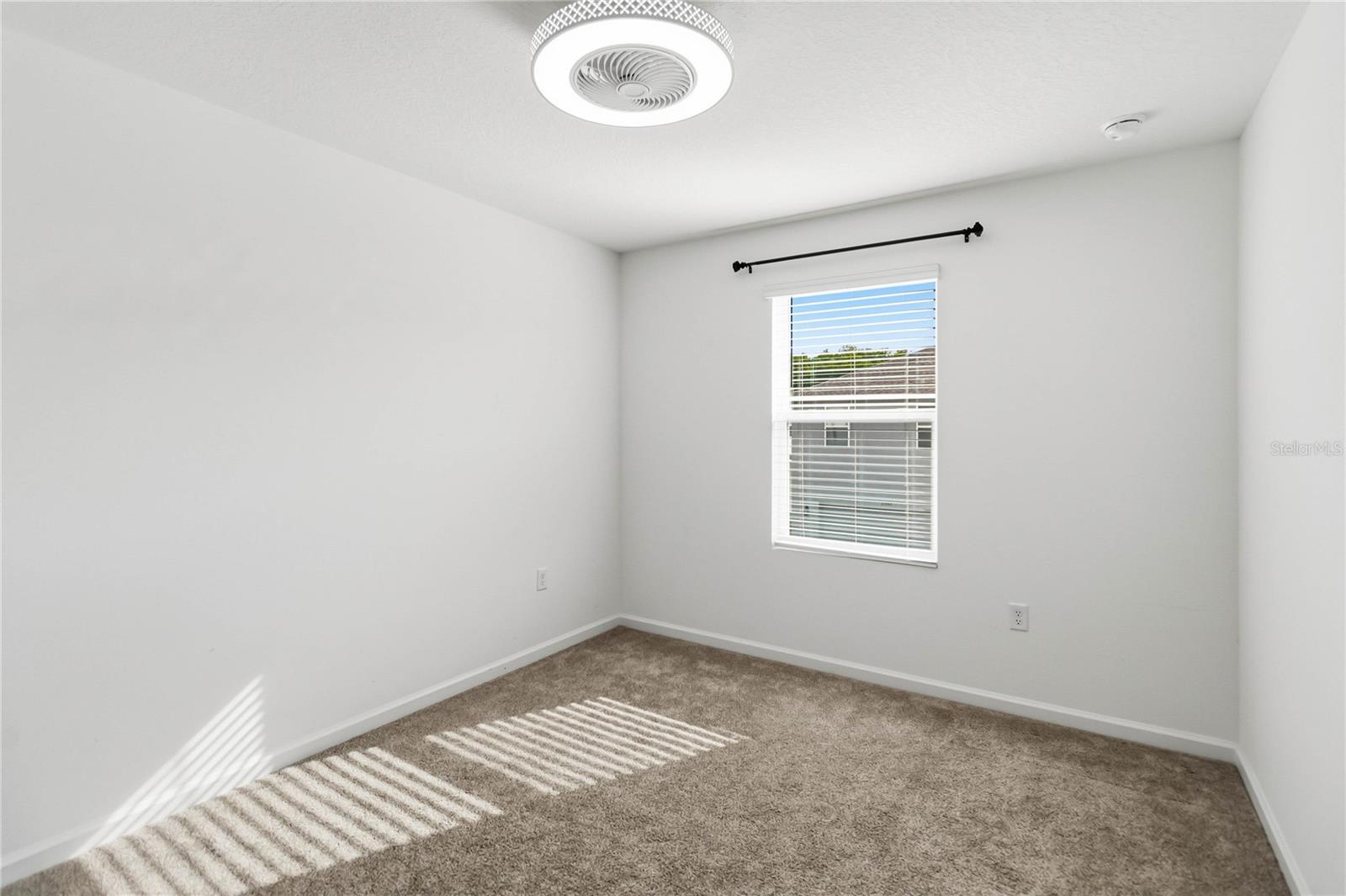 STARWOOD PH N-1C - Residential Lease