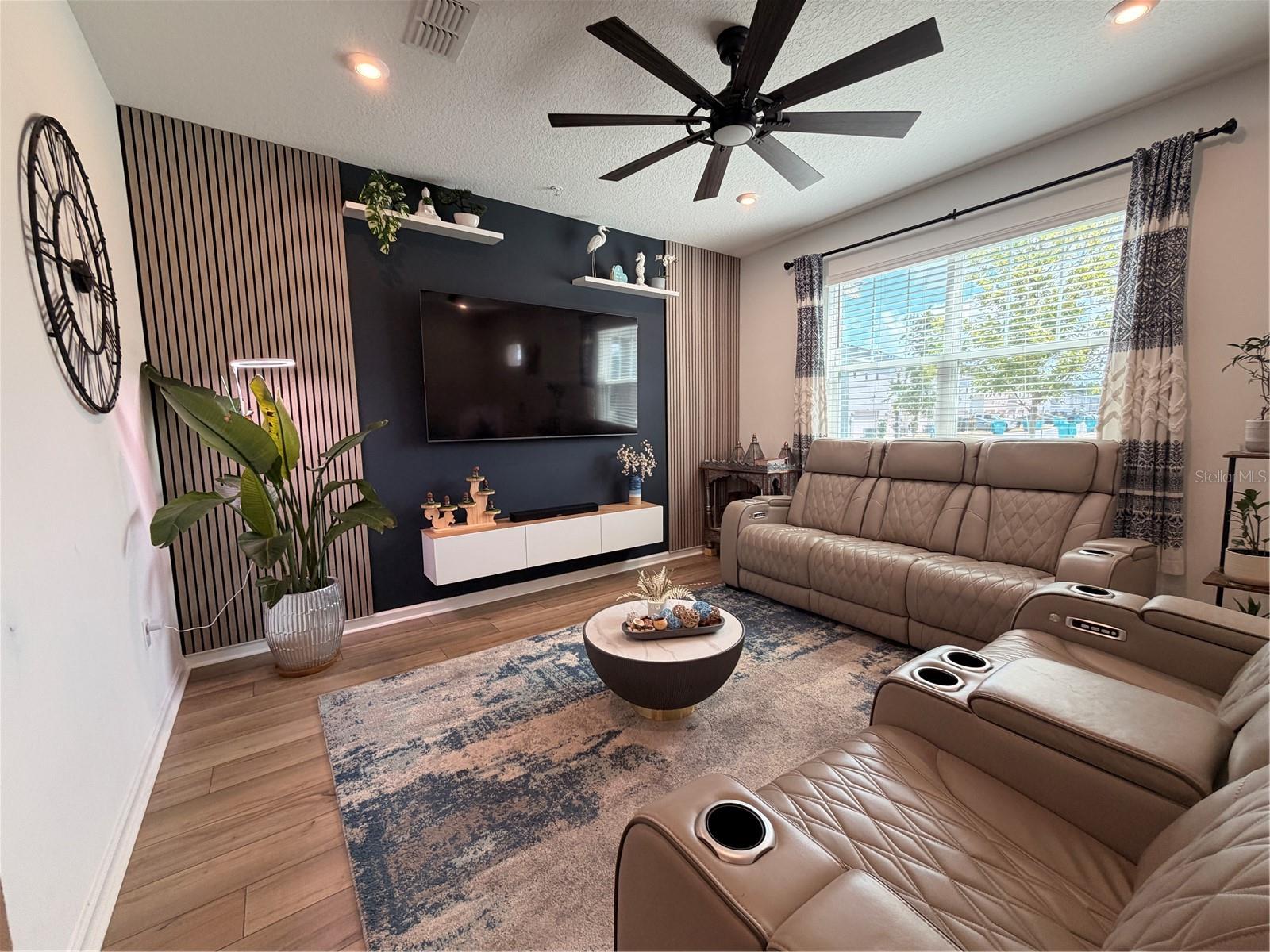 STARWOOD PH N-1C - Residential Lease