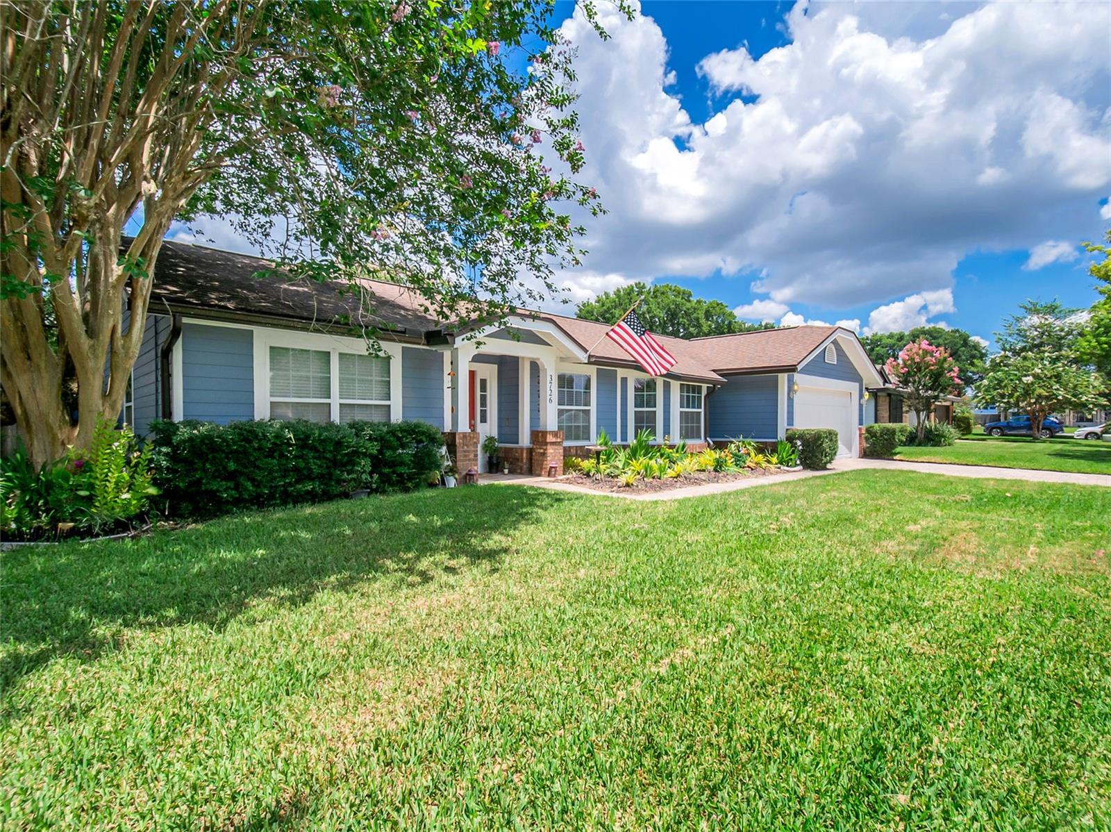 WINDWARD PLACE - Residential