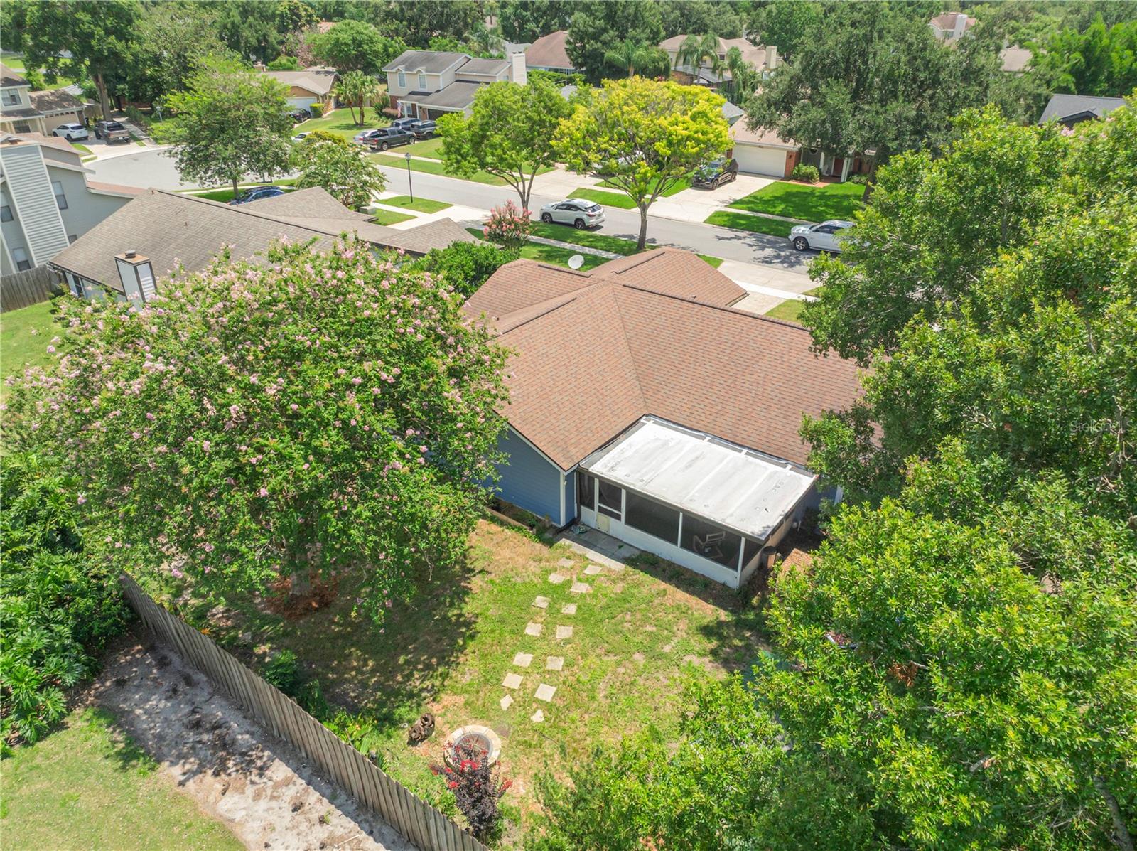 WINDWARD PLACE - Residential