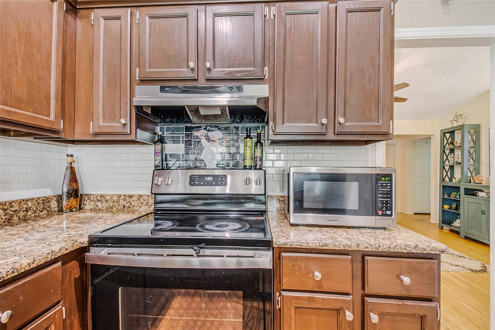 WINDWARD PLACE - Residential
