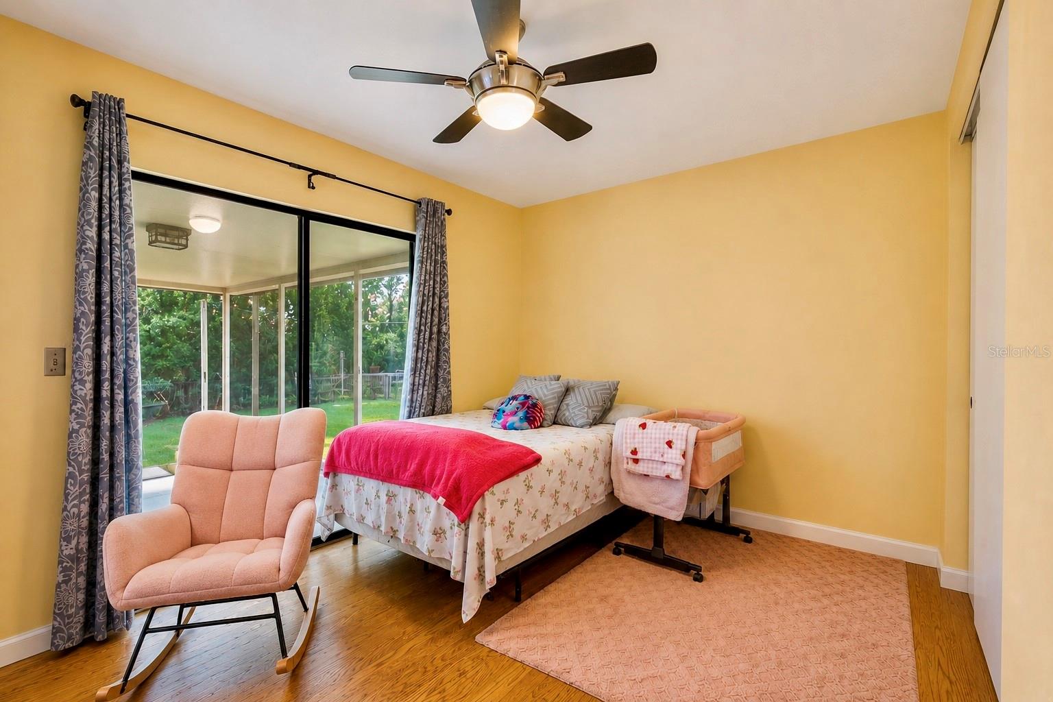 WINDWARD PLACE - Residential