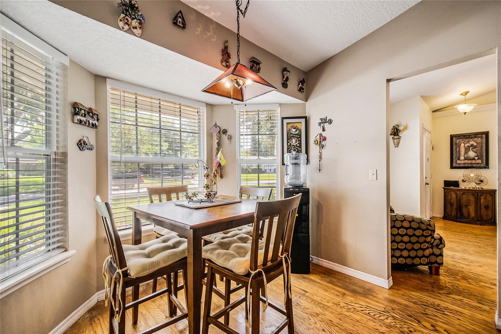WINDWARD PLACE - Residential