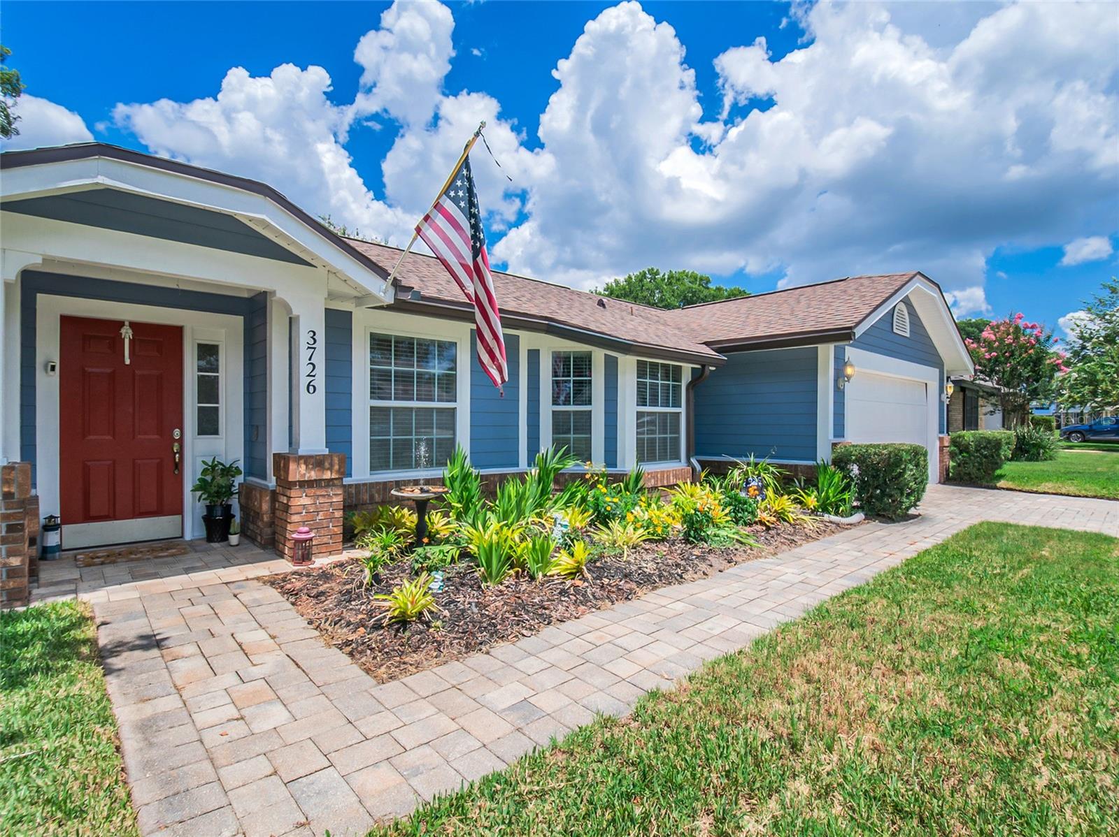 WINDWARD PLACE - Residential