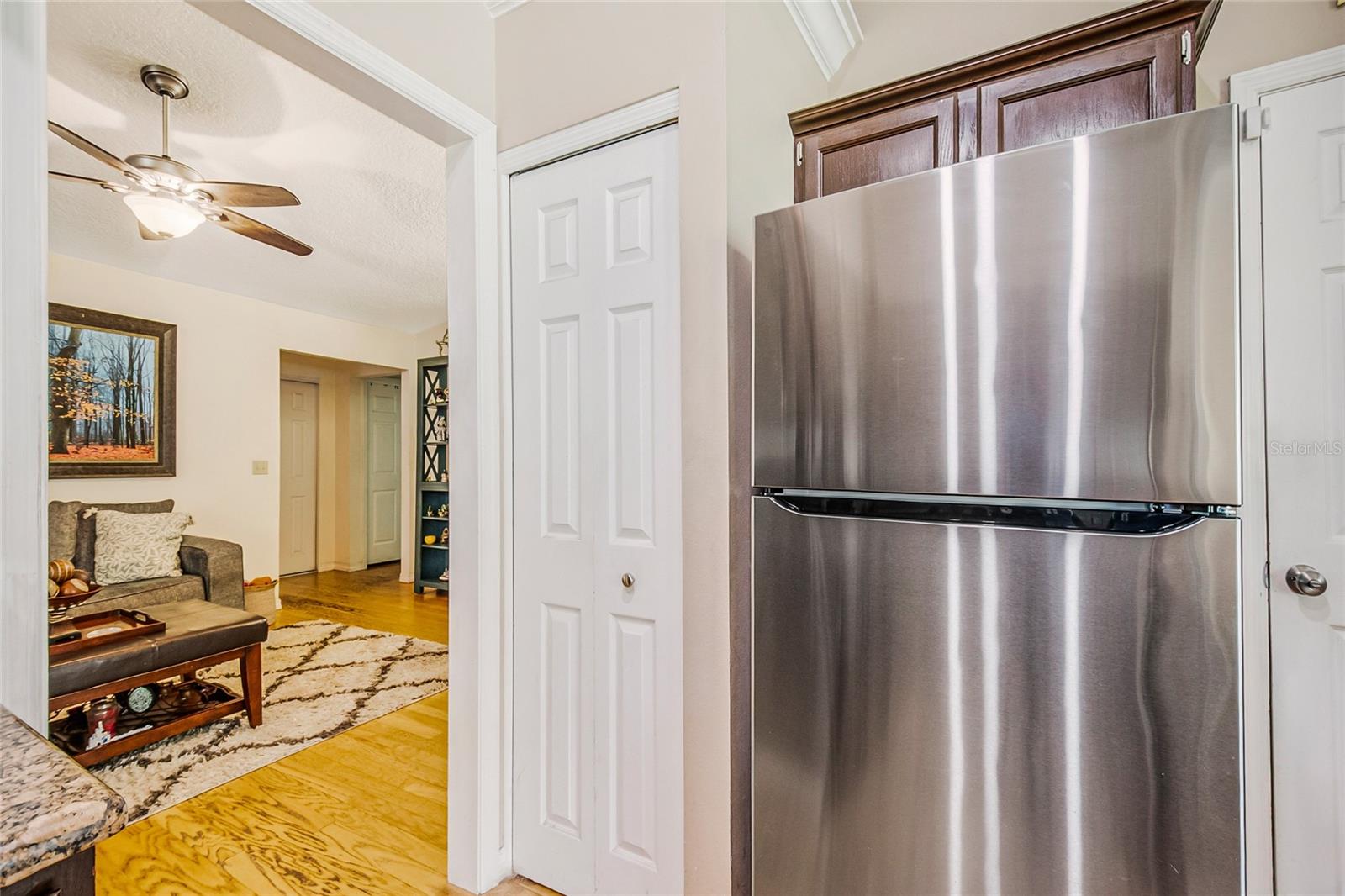 WINDWARD PLACE - Residential
