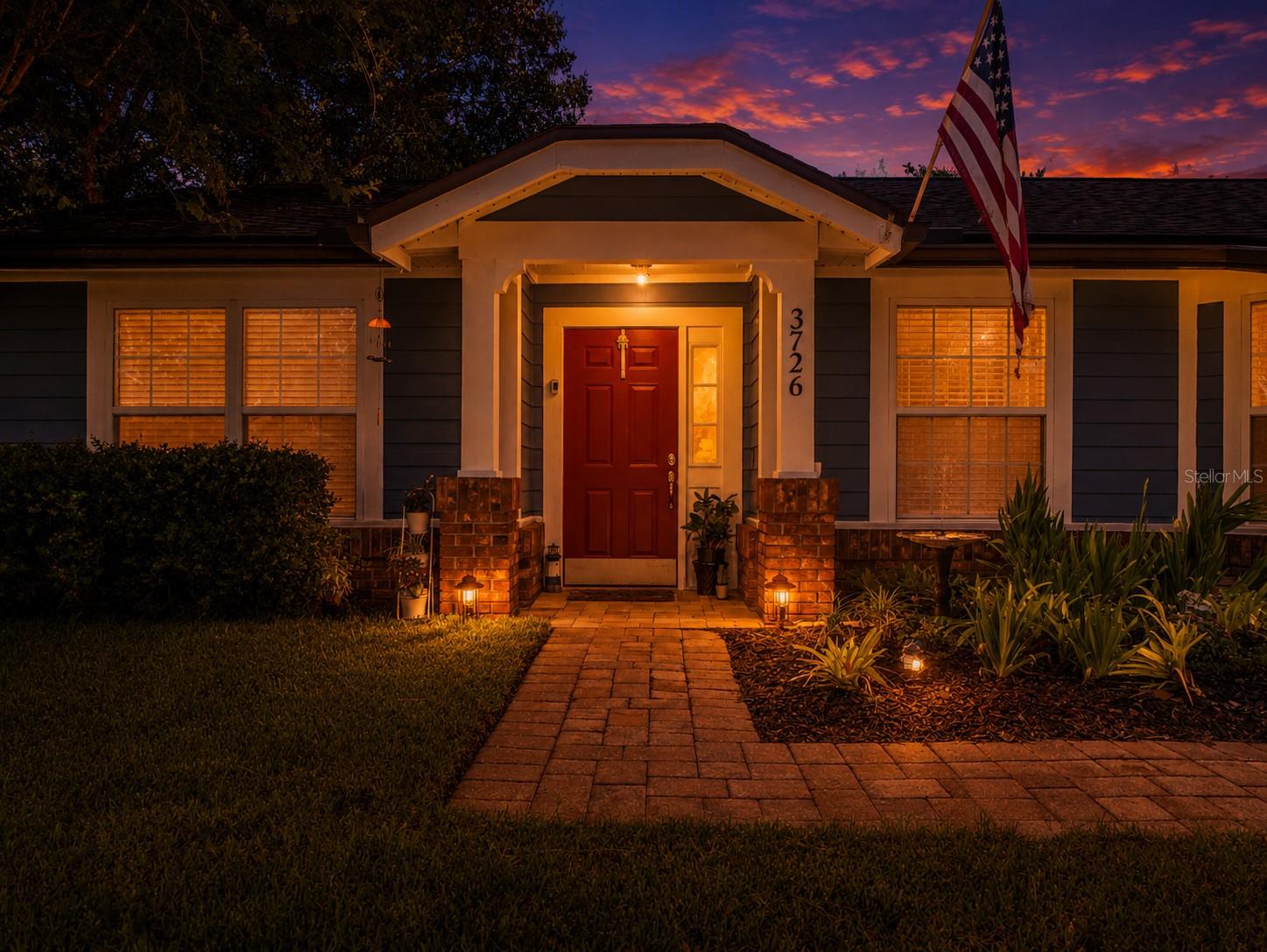 WINDWARD PLACE - Residential