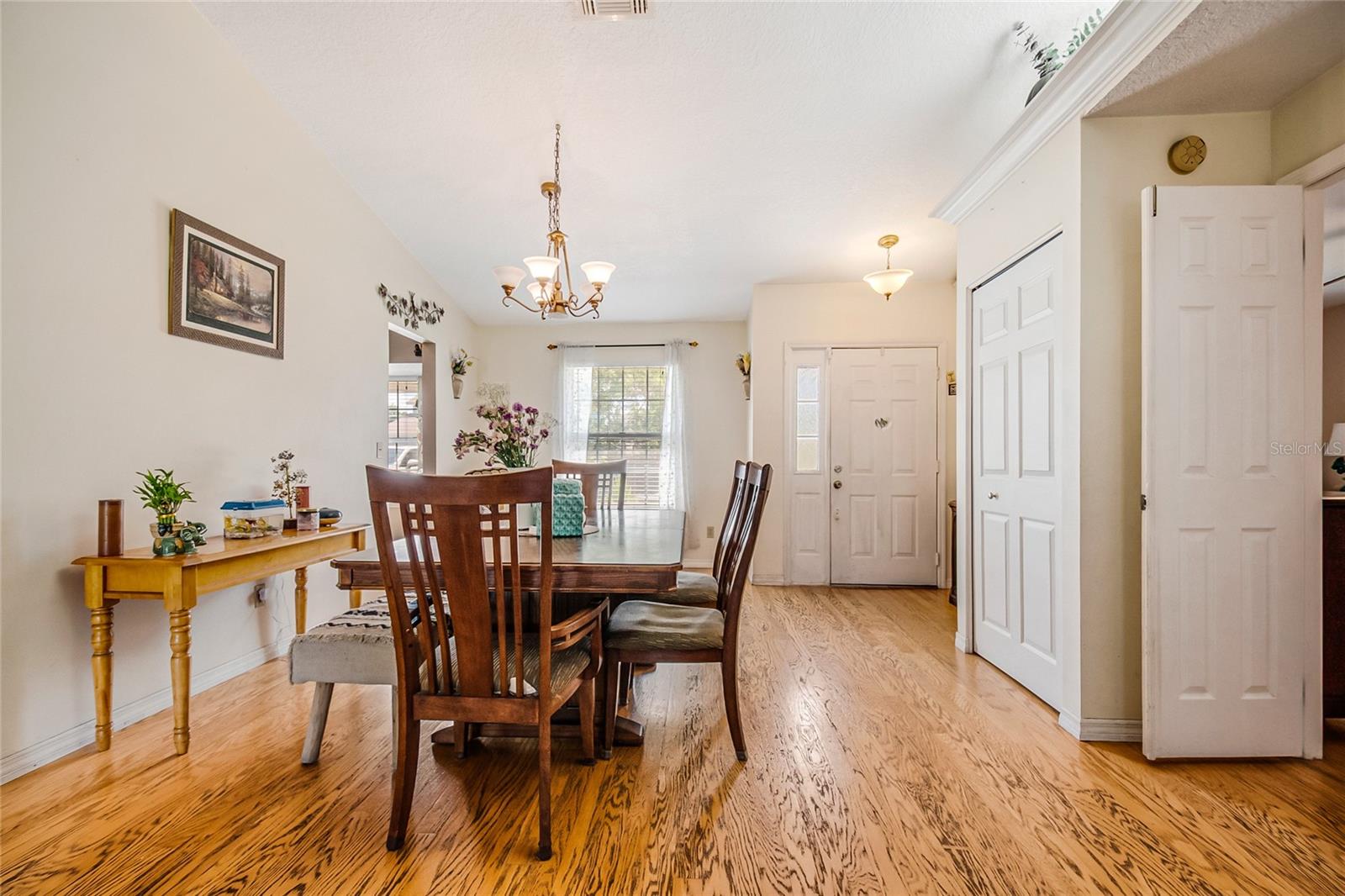 WINDWARD PLACE - Residential