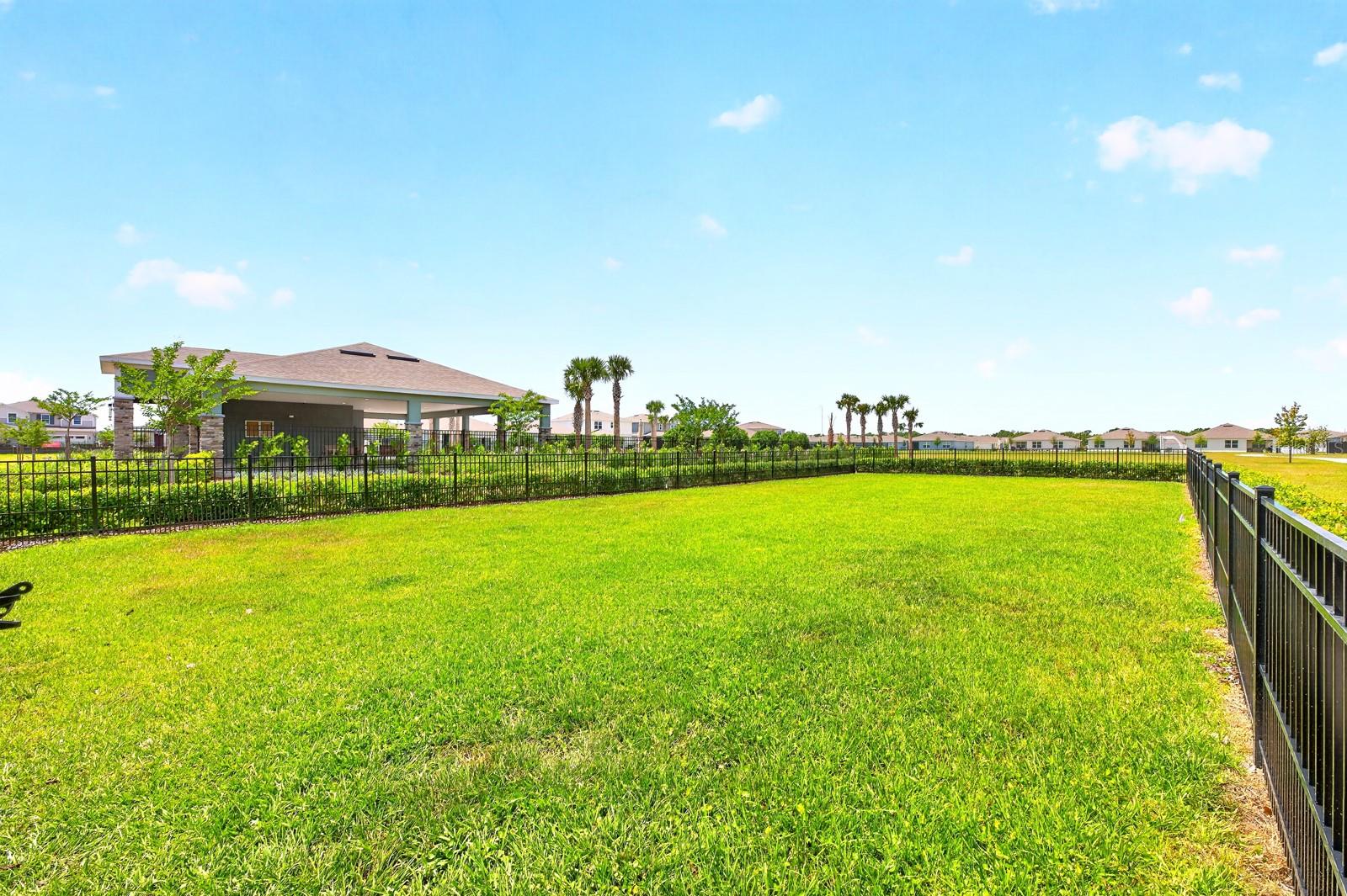 MAGNOLIA POINTE - Residential