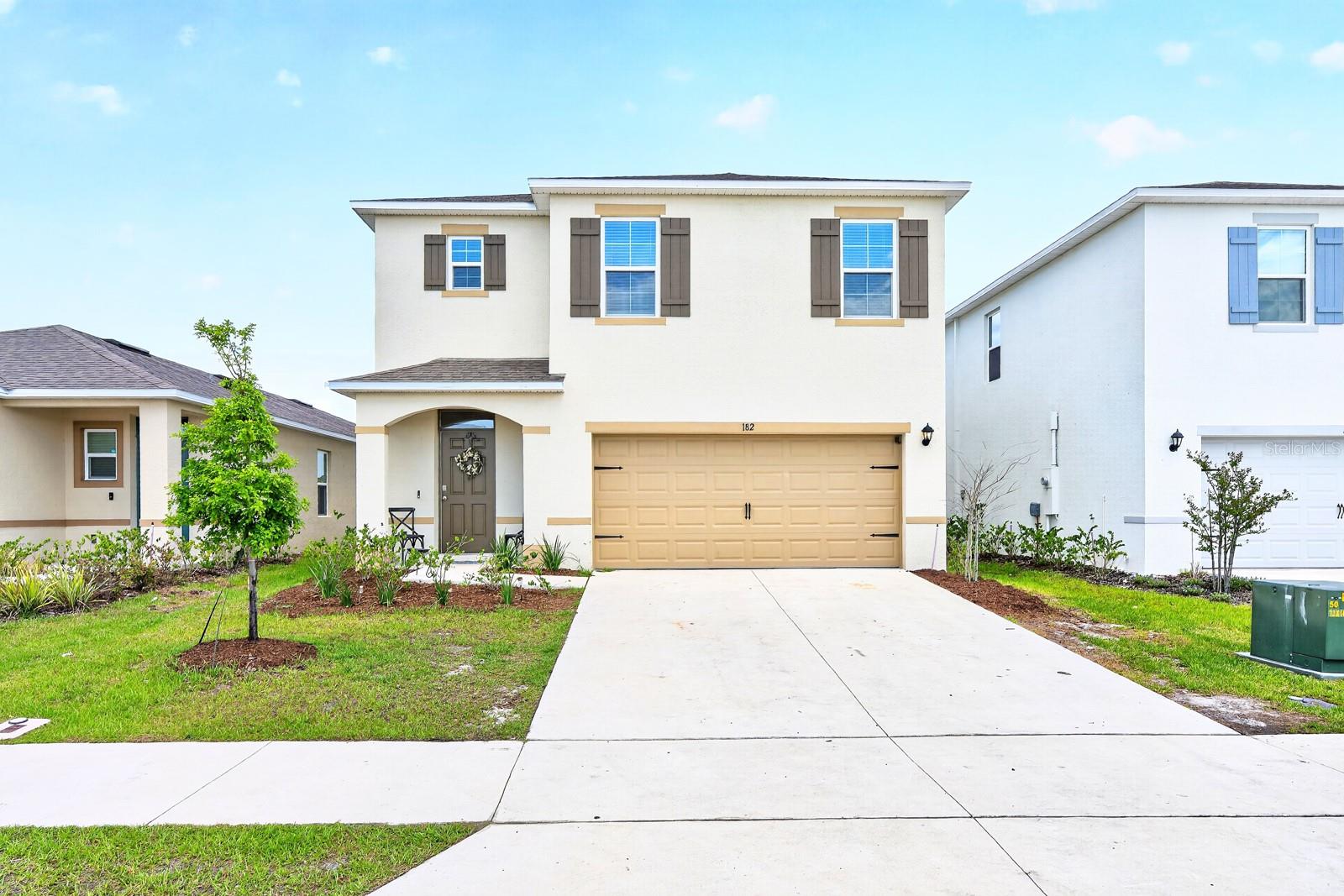 MAGNOLIA POINTE - Residential
