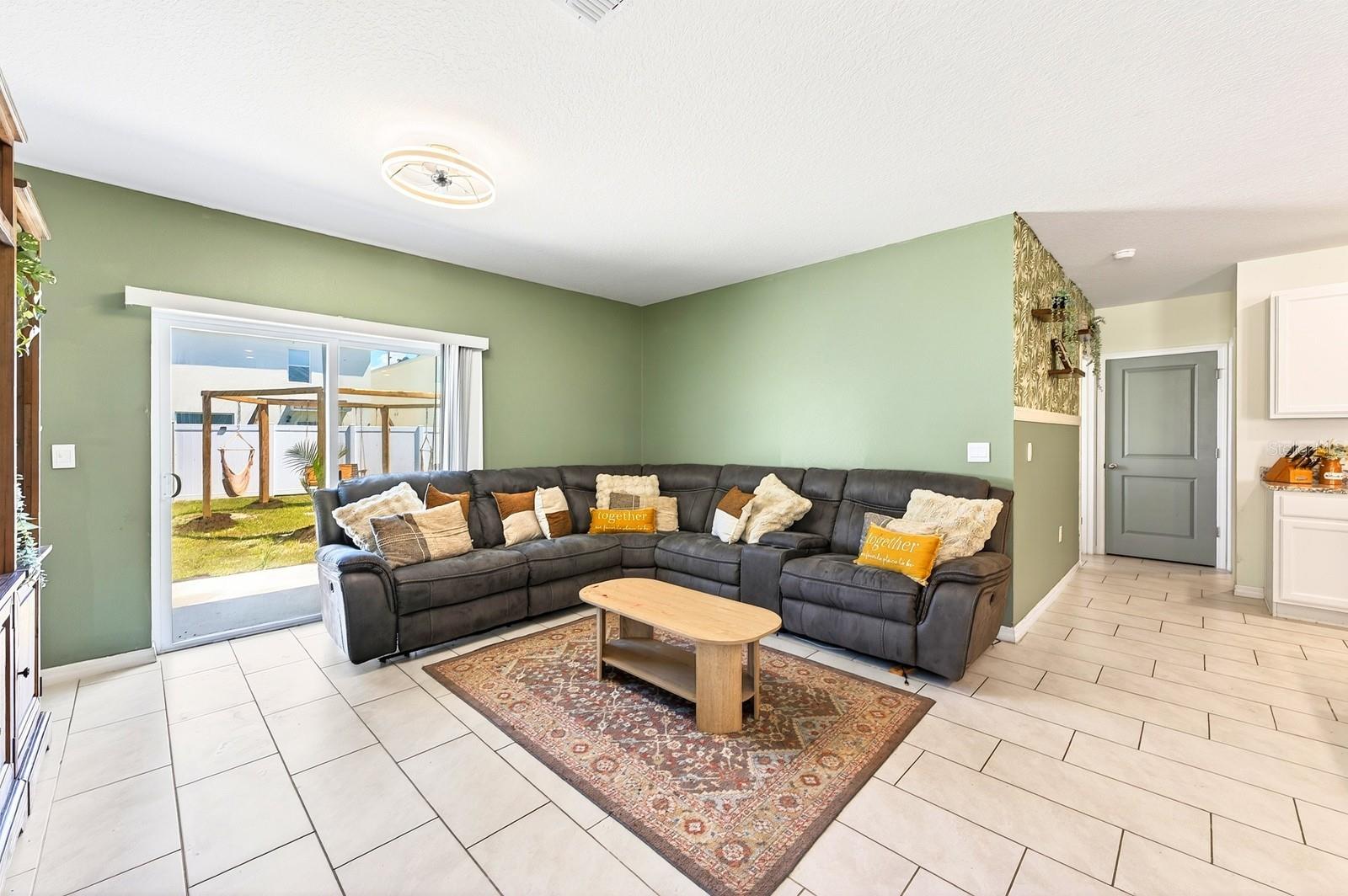 MAGNOLIA POINTE - Residential